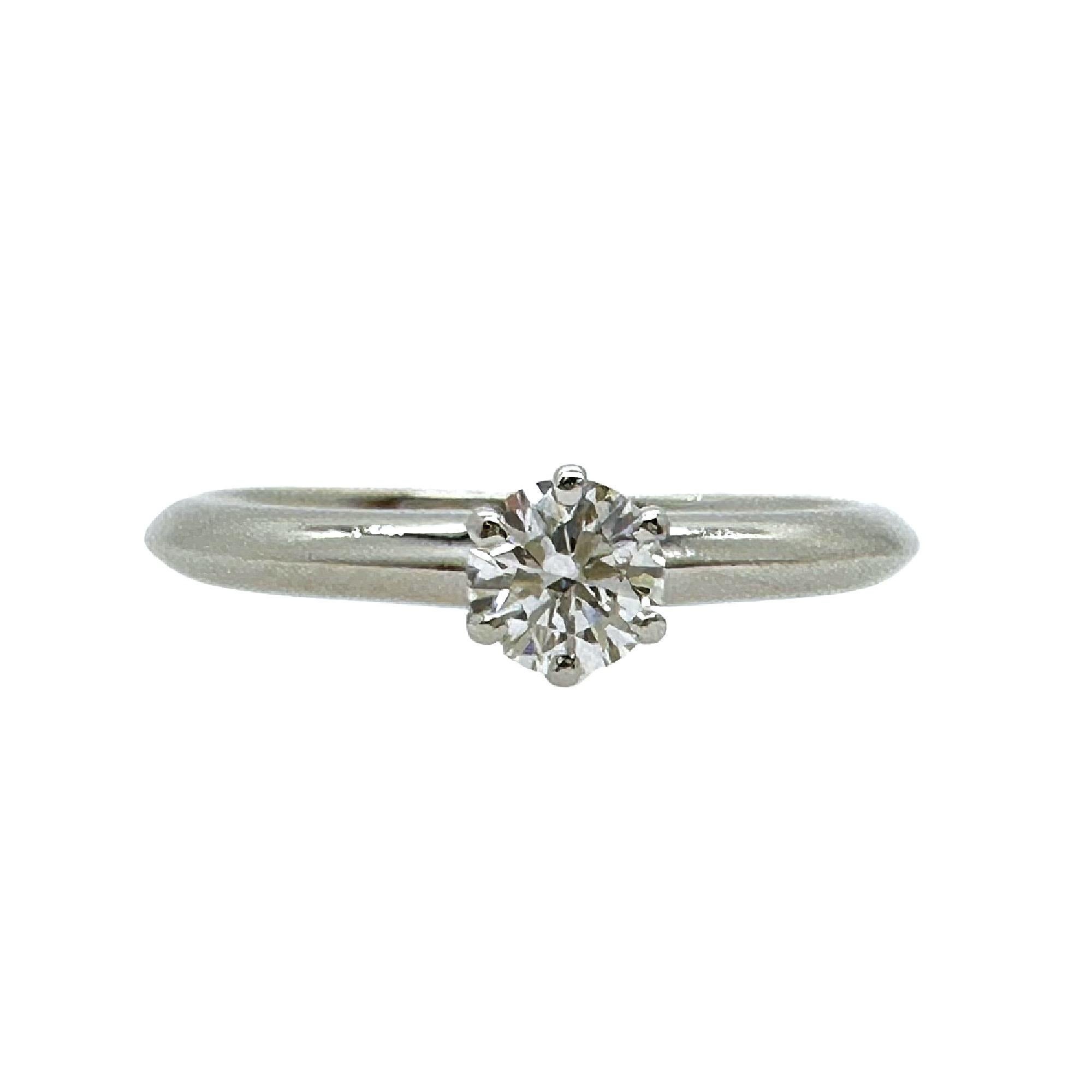 Tiffany & Co. Round Brilliant Diamond 0.29 cts D IF Solitaire Engagement Ring For Sale 1