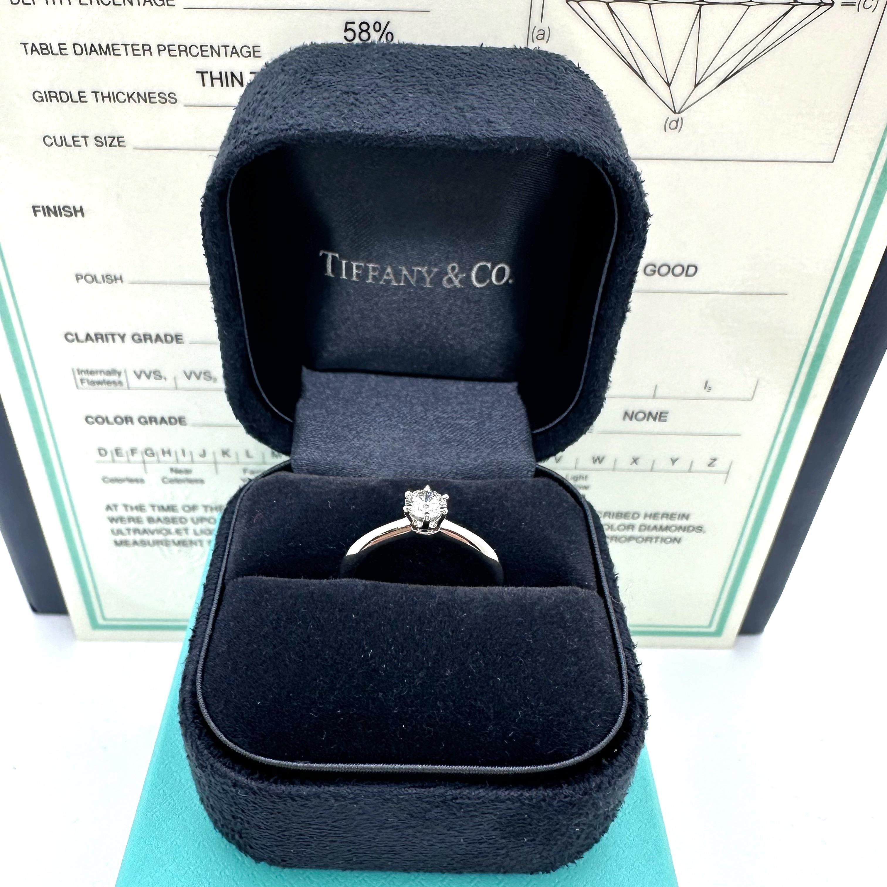 Tiffany & Co Round Brilliant Diamond 0.33 ct H VS1 Solitair Plat Engagement Ring For Sale 2