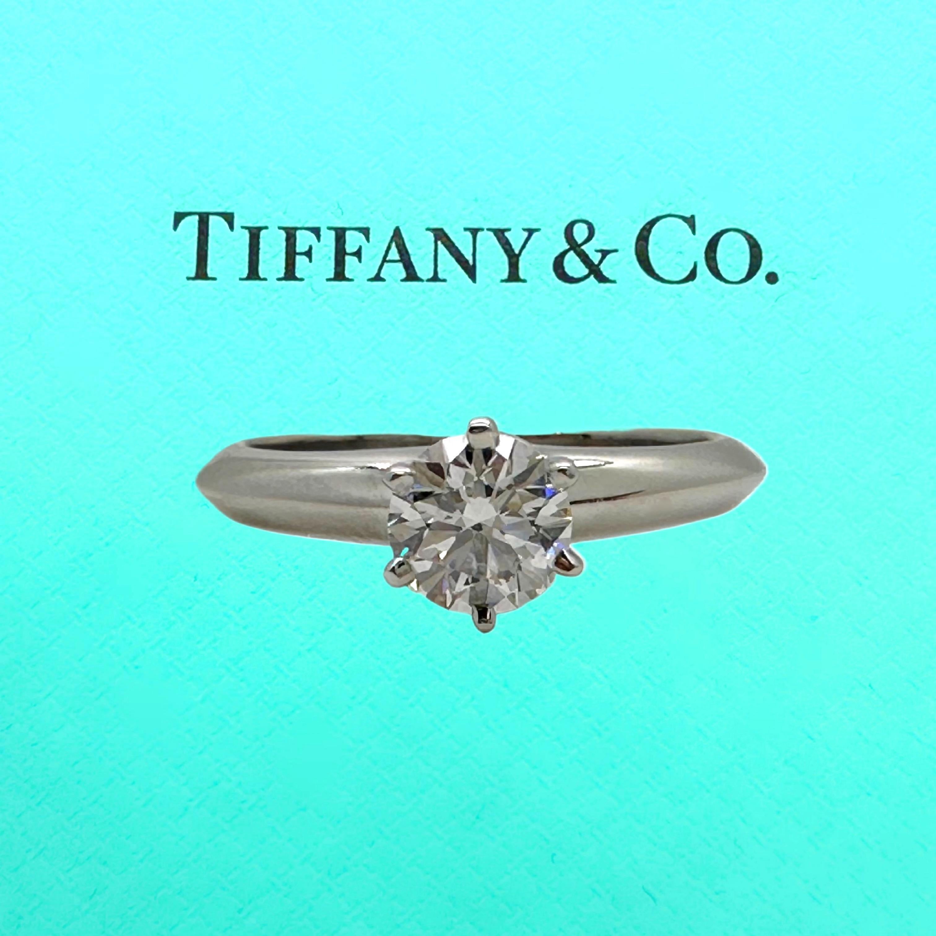 Women's Tiffany & Co Round Brilliant Diamond 0.41 ct E VS1 Solitair Plat Engagement Ring For Sale