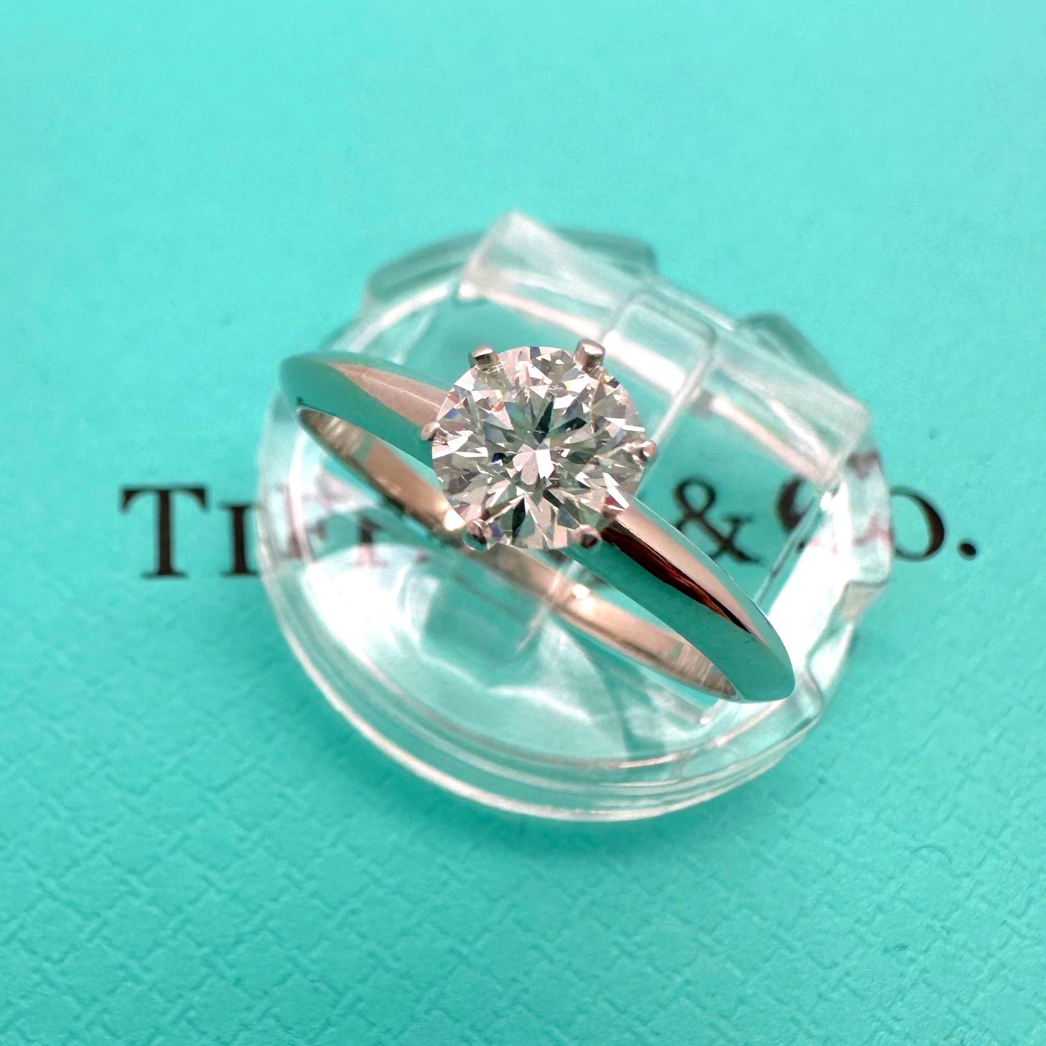 Tiffany & Co. Round Brilliant Diamond 0.57 cts G VVS1 Solitaire Engagement Ring For Sale 10