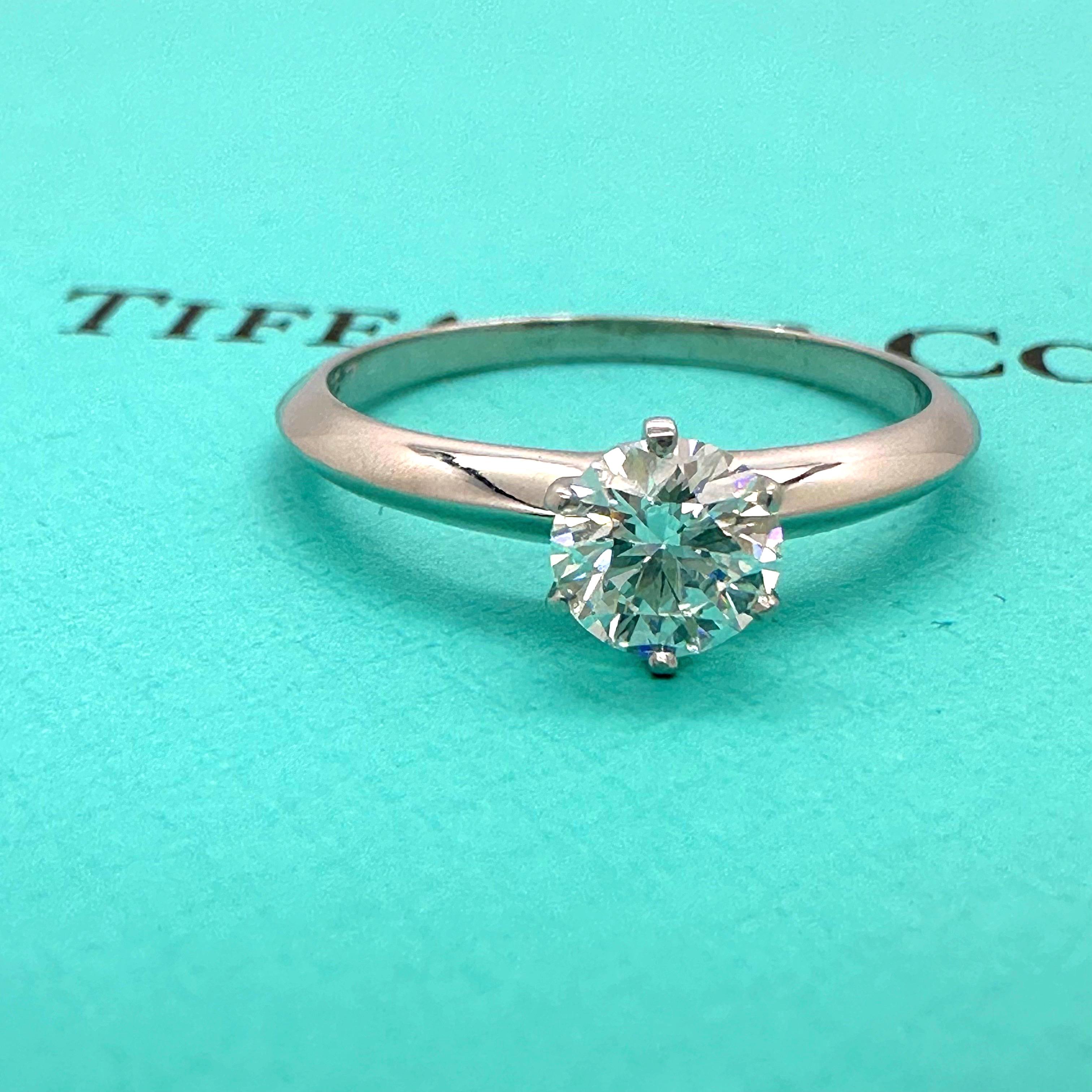 Tiffany & Co. Round Brilliant Diamond 0.57 cts G VVS1 Solitaire Engagement Ring For Sale 11