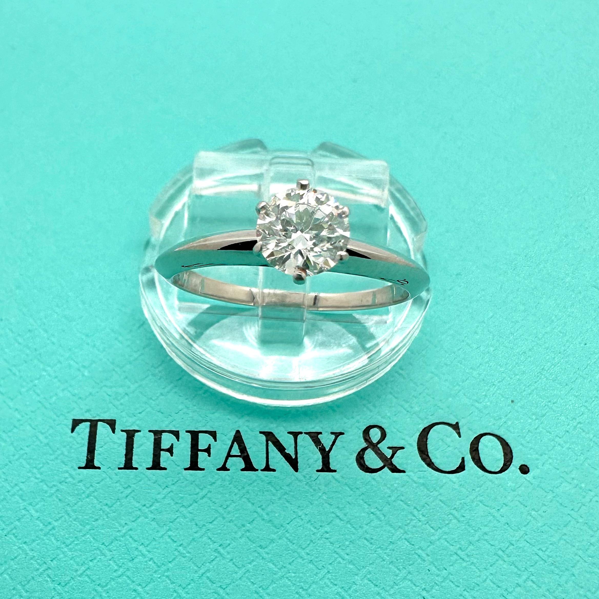 Tiffany & Co. Round Brilliant Diamond 0.57 cts G VVS1 Solitaire Engagement Ring In Excellent Condition For Sale In San Diego, CA