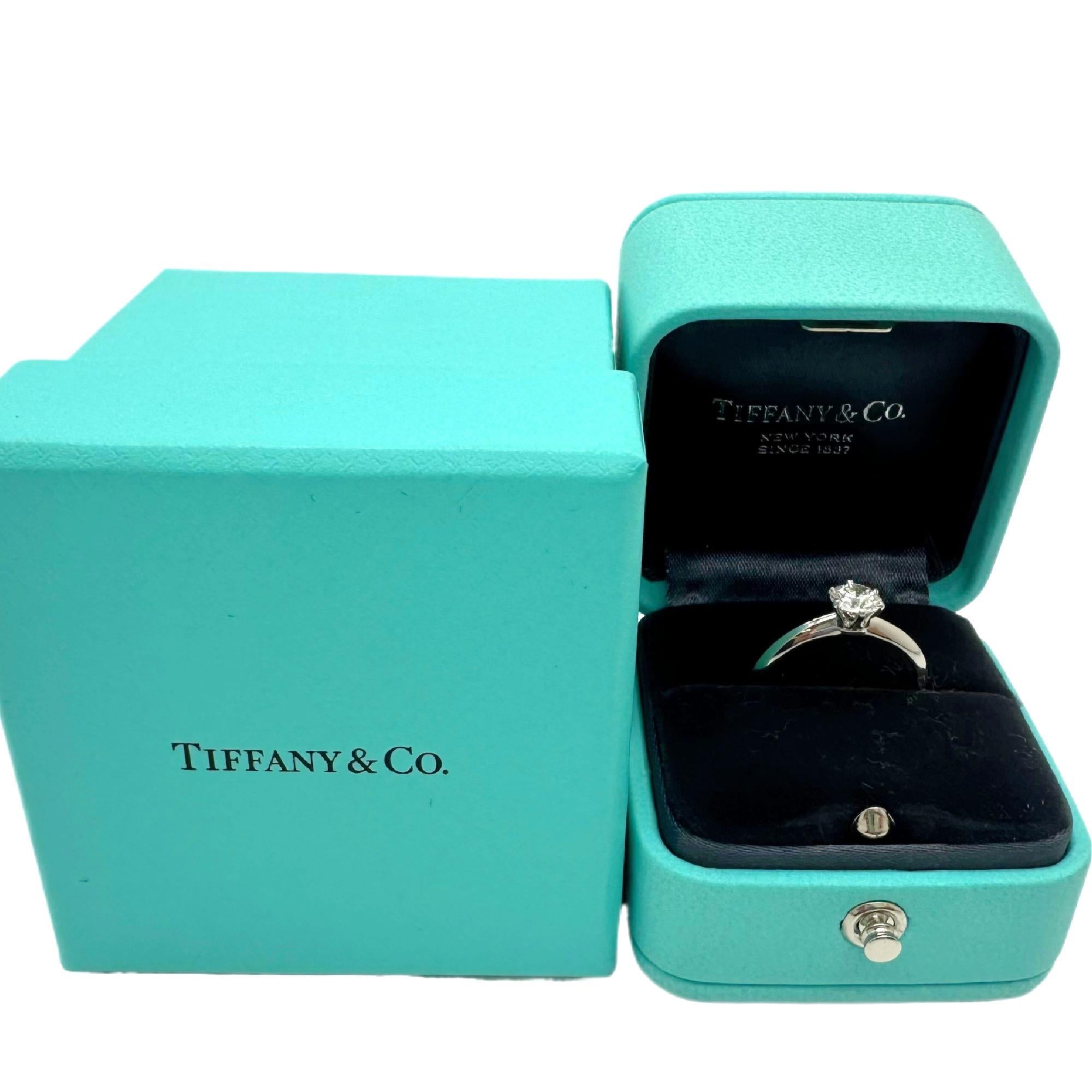 Tiffany & Co. Round Brilliant Diamond 0.57 cts G VVS1 Solitaire Engagement Ring For Sale 3