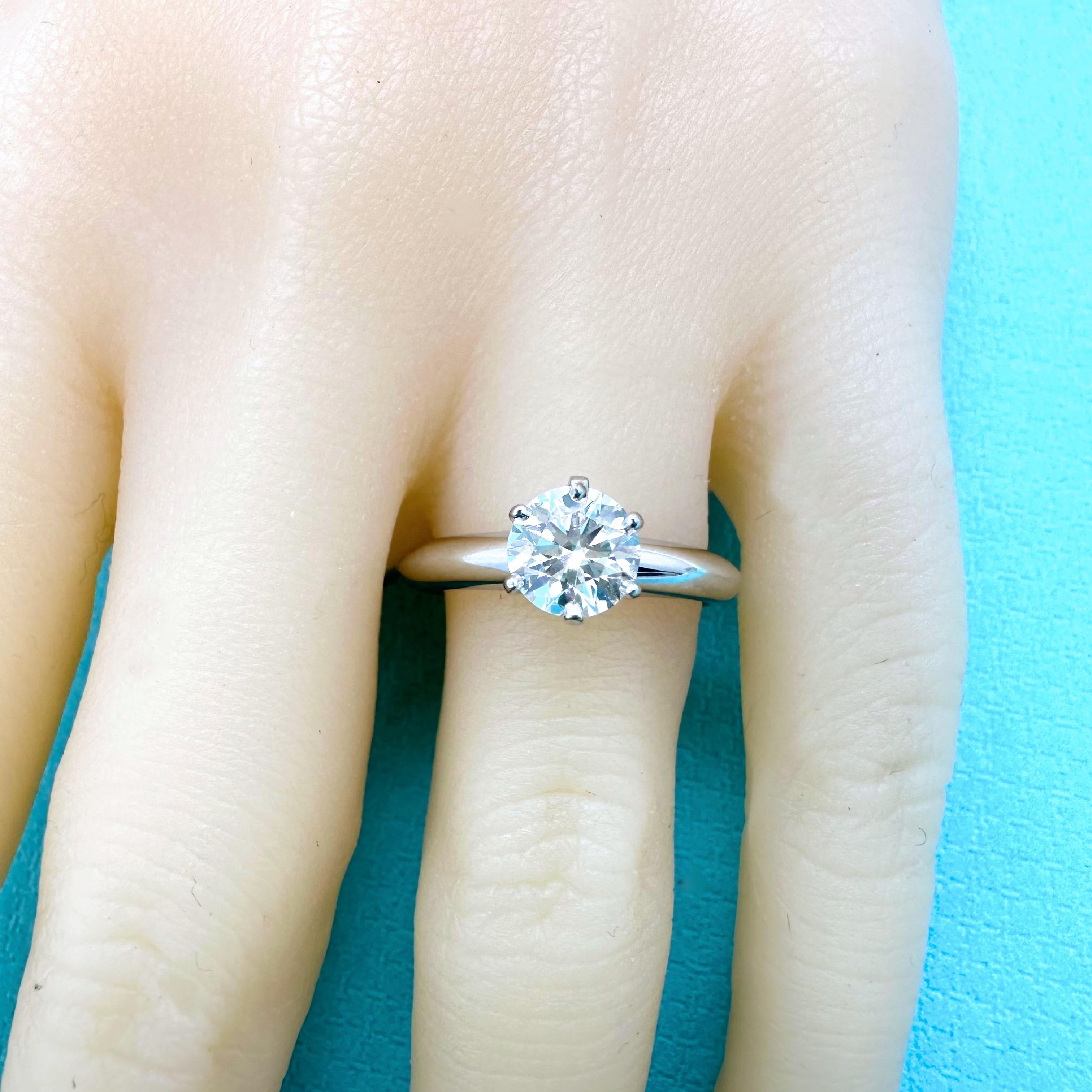 TIFFANY & CO Round Brilliant Diamond 0.75 cts I VS1 Platinum Engagement Ring For Sale 10
