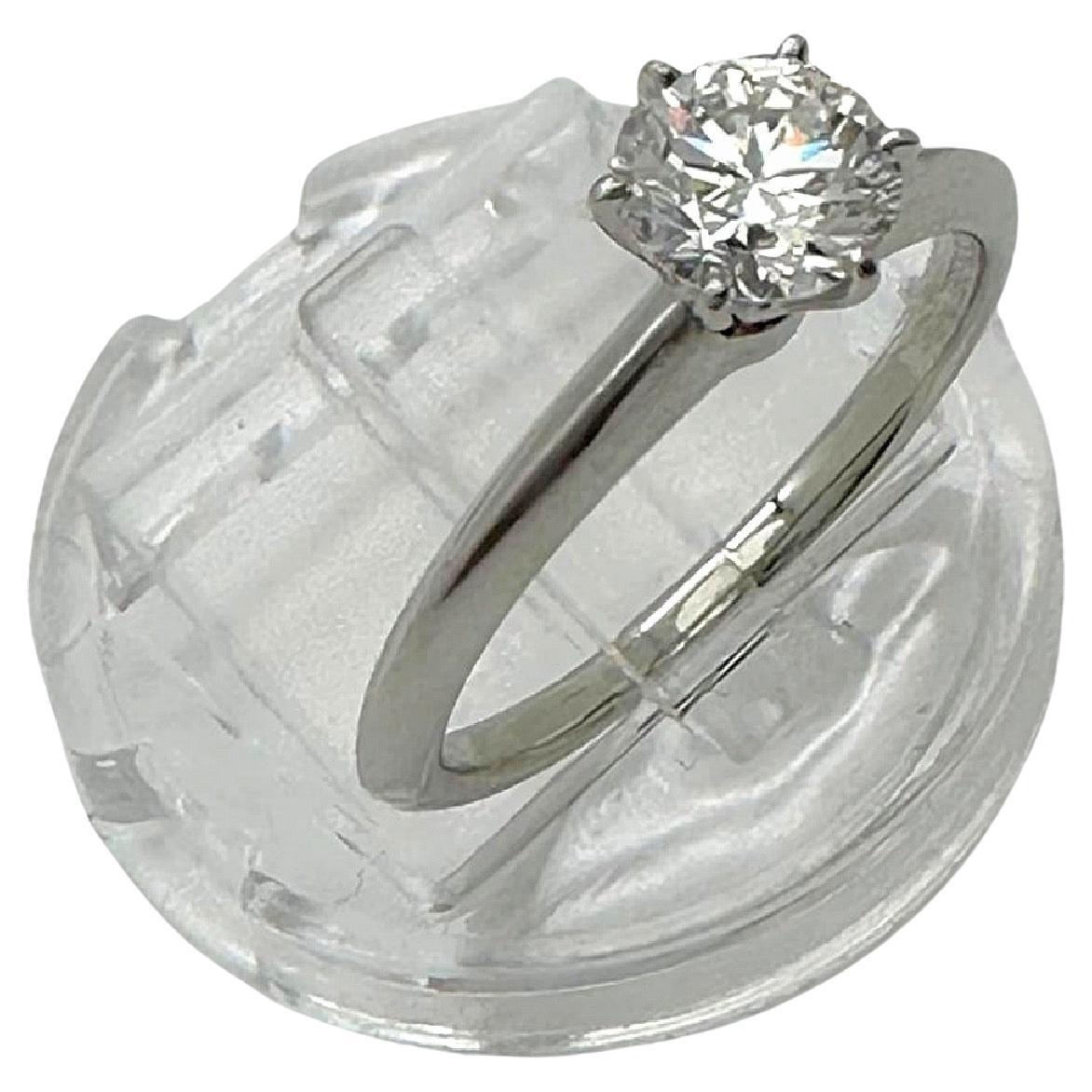 Tiffany & Co. Round Brilliant Diamond 0.80 cts H VS1 Engagement Ring in Platinum For Sale 11