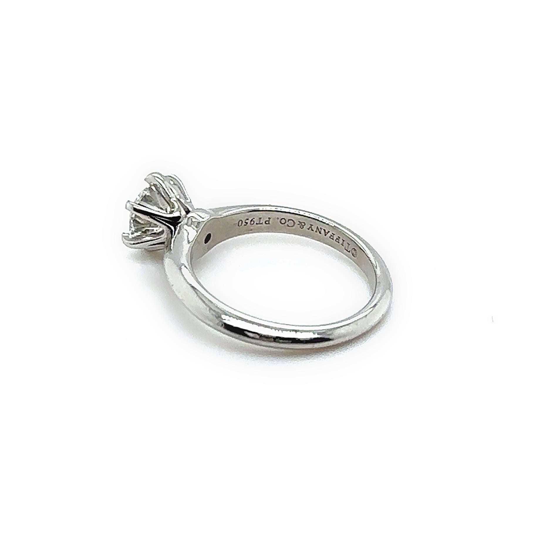 Women's Tiffany & Co. Round Brilliant Diamond 1.05 Cts I VVS2 Engagement Ring Platinum For Sale