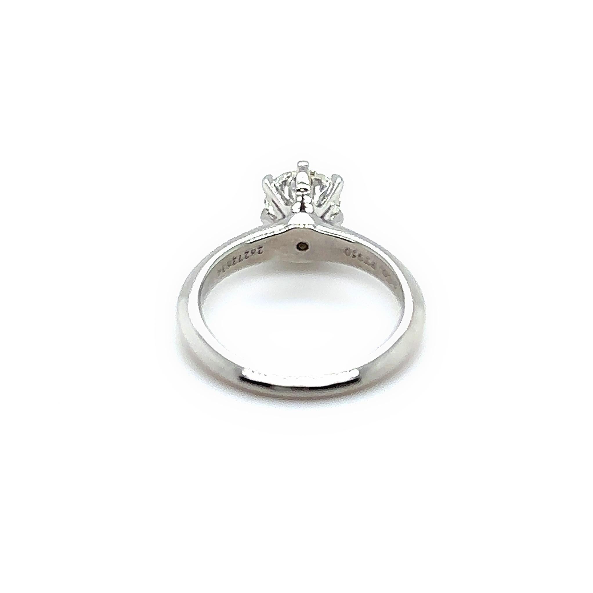 Tiffany & Co. Round Brilliant Diamond 1.05 Cts I VVS2 Engagement Ring Platinum For Sale 1