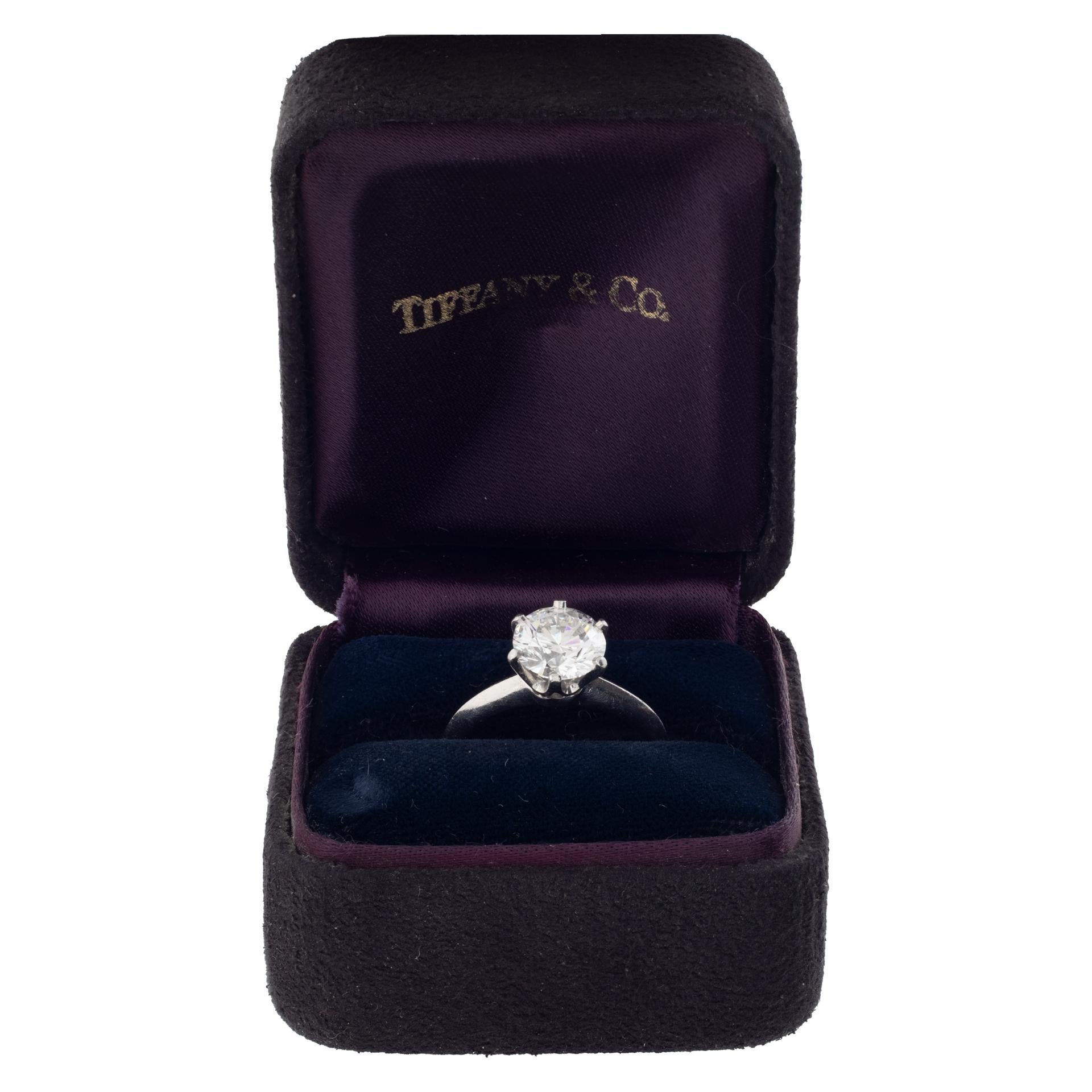 Tiffany & Co. Round Brilliant Diamond 1.53 Carat 'E Color, VVS2 Clarity' Ring In Excellent Condition For Sale In Surfside, FL