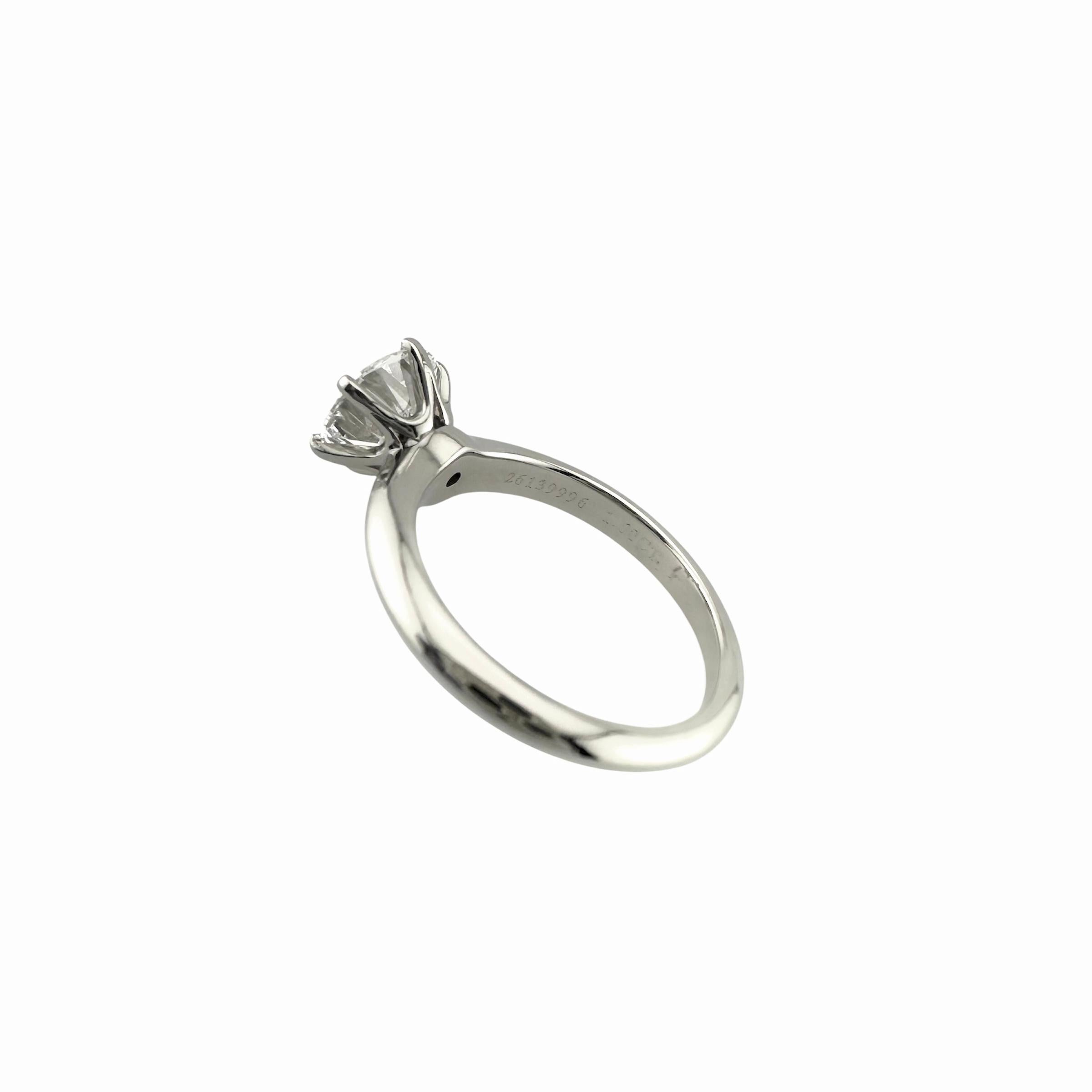 Tiffany & Co. Anello di fidanzamento con diamante tondo Brilliante 1,60 carati D VS2 PLAT in vendita 8
