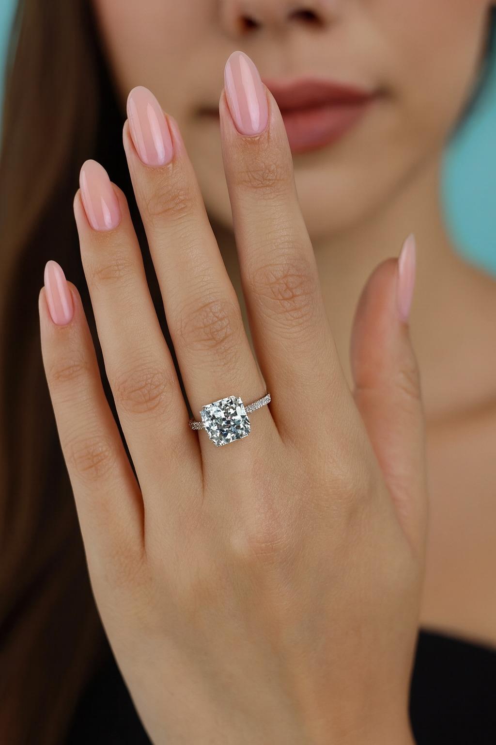 Modern Tiffany & Co. Round Brilliant Diamond Platinum Engagement Ring For Sale