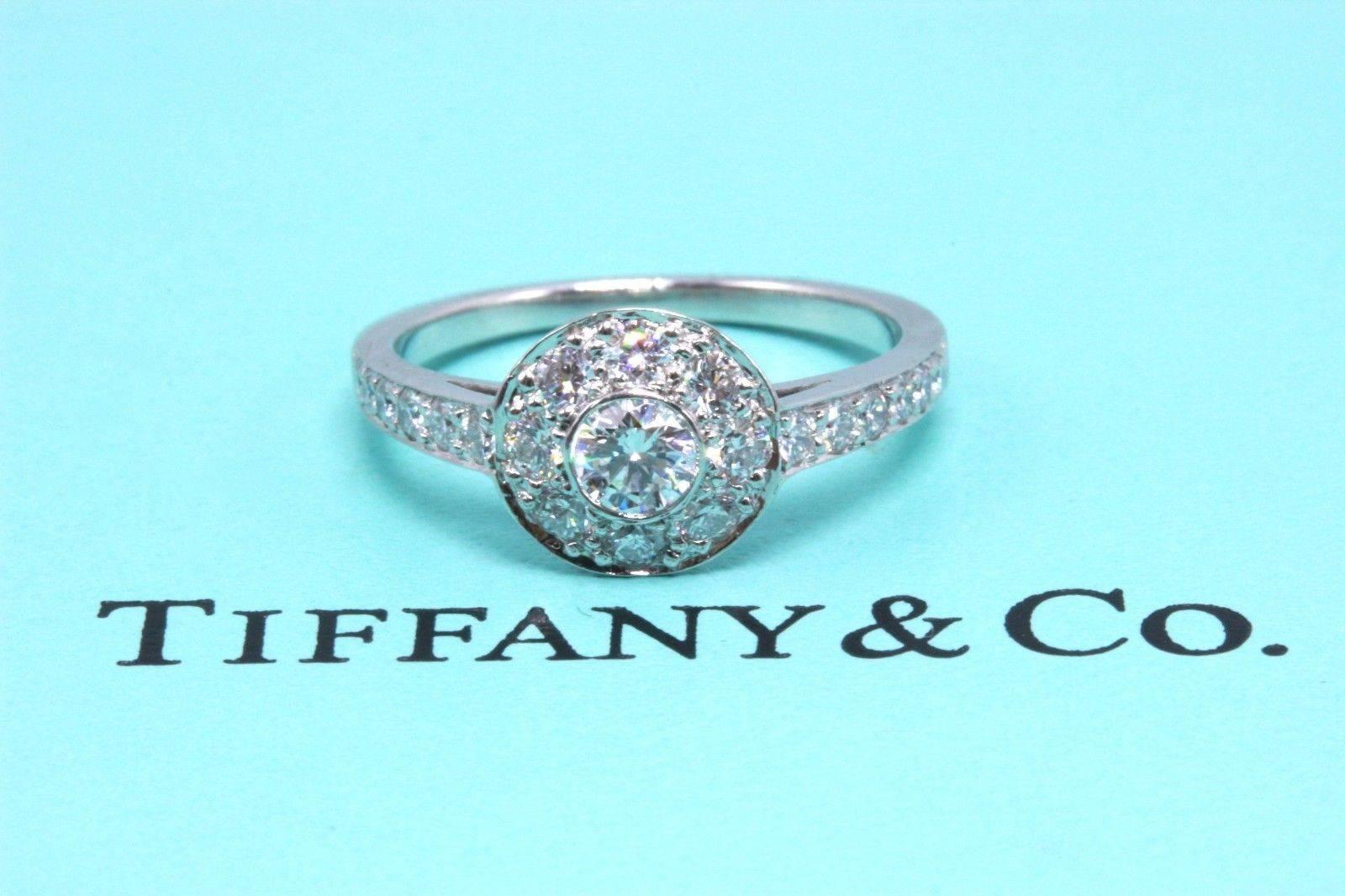 Tiffany & Co. Runder runder Kreis 0,64 Karat G VS Diamant-Verlobungsring aus Platin im Angebot 3