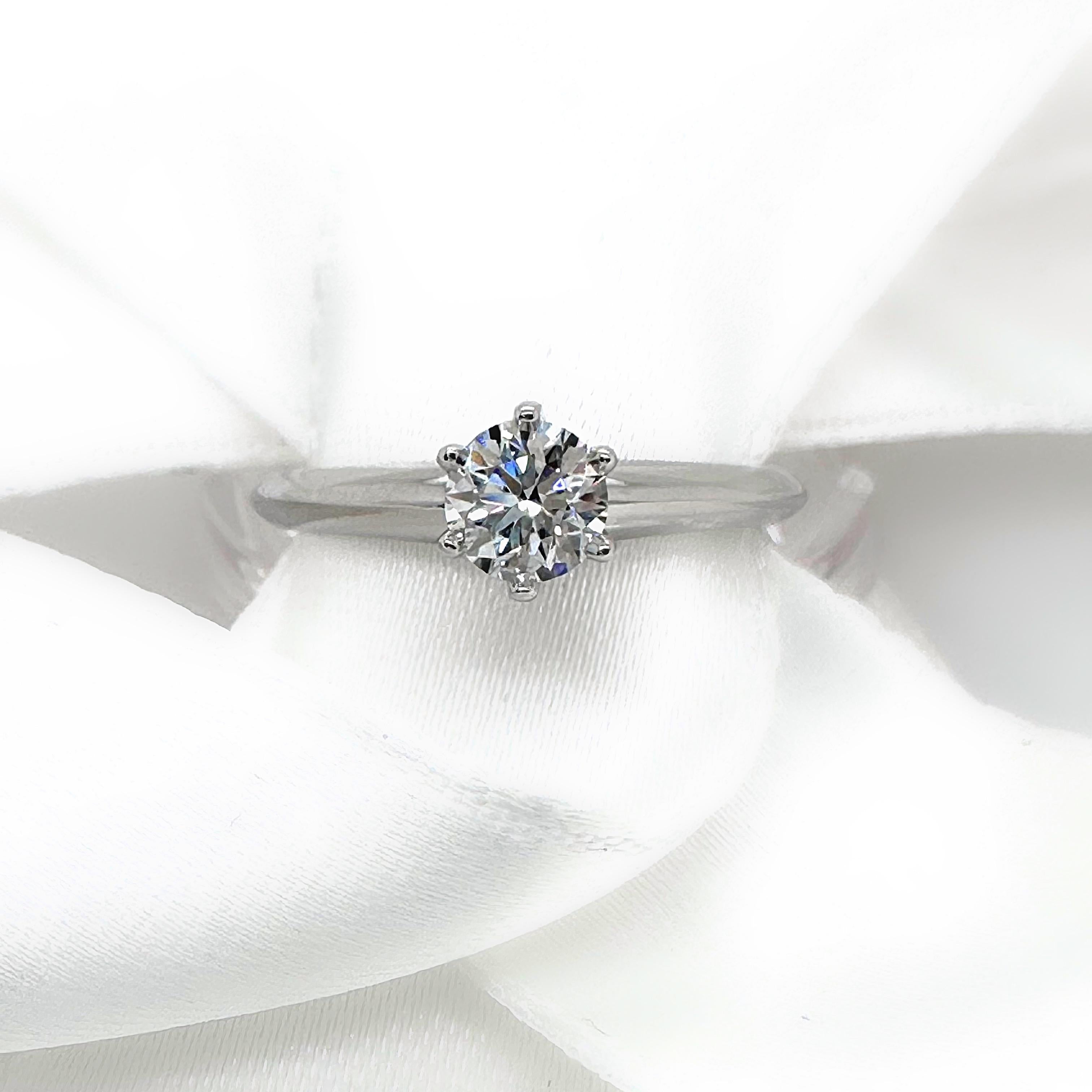 Tiffany & Co. Round Diamond 0.37 Cts F VVS1 Solitaire Engagement Ring Platinum For Sale 3