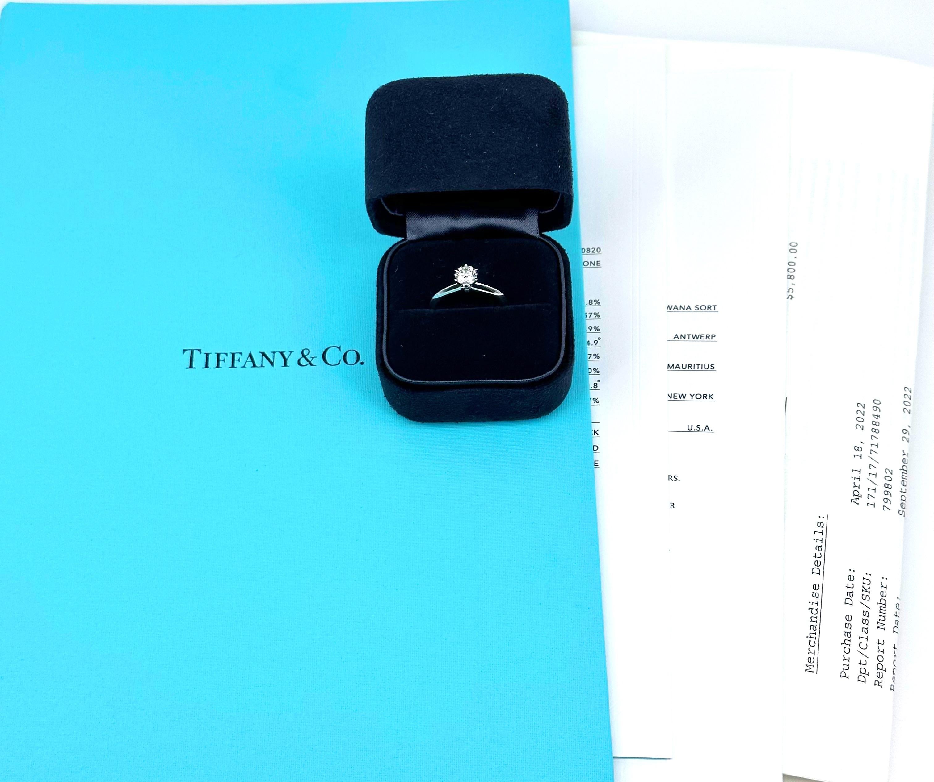 Women's Tiffany & Co Round Diamond 0.61cts I VS1 Solitaire Platinum Engagement Ring For Sale