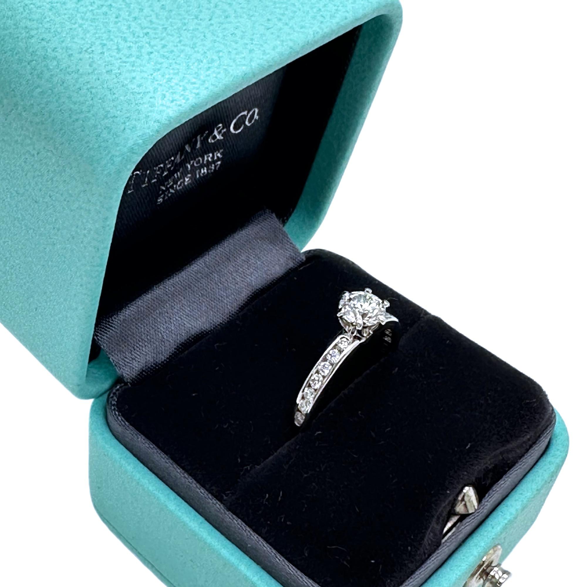 Women's TIFFANY & CO Round Diamond 0.74tcw E IF Engagement Ring Channel-set Diamond Plat For Sale