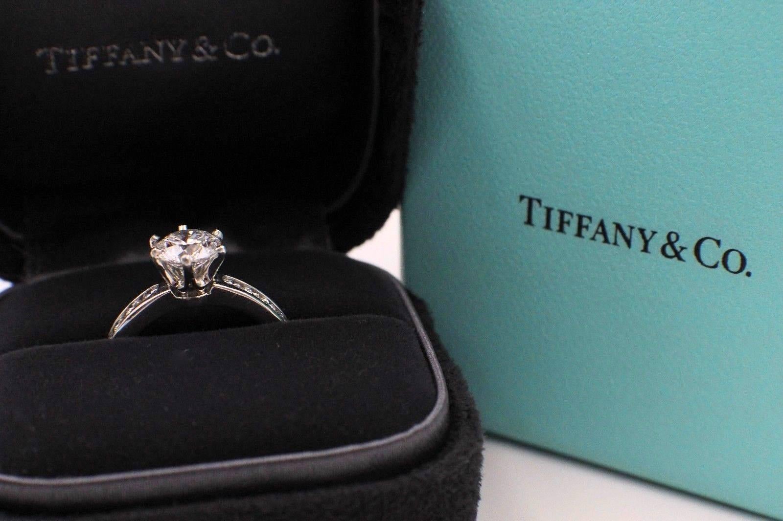 Tiffany & Co. Round Diamond 1.06 Carat Platinum Diamond Band Engagement Ring 5