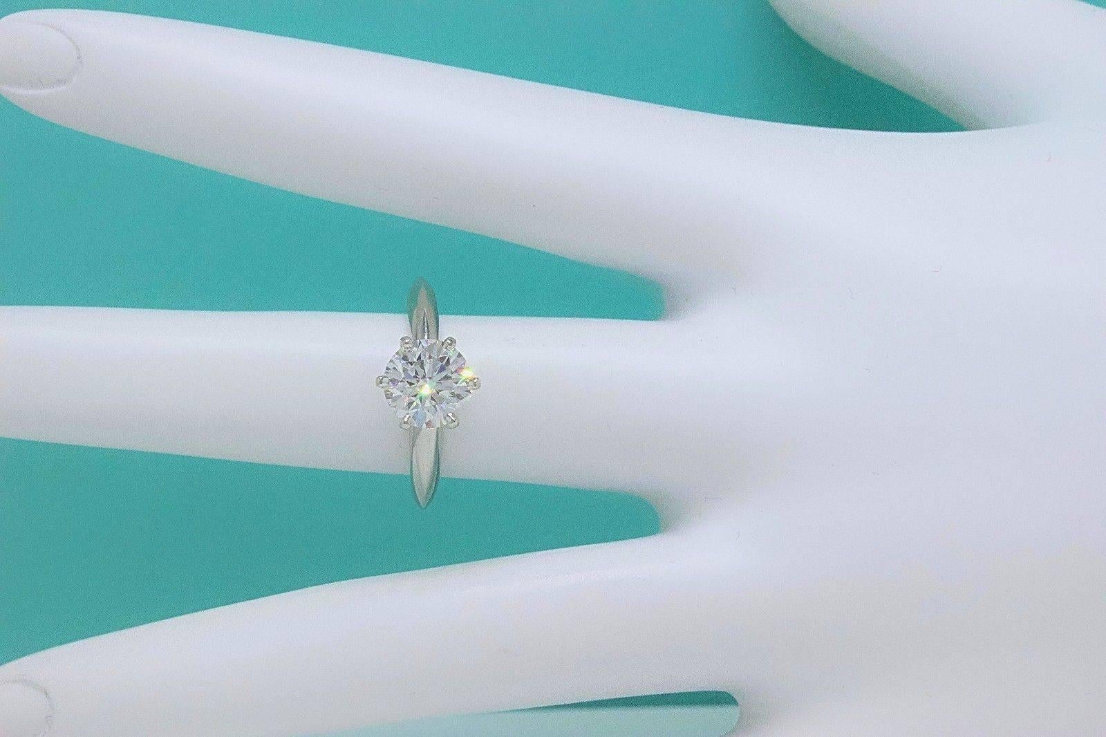 Tiffany & Co. Round Diamond 1.33 cts G VVS1 Platinum Engagement Ring 1