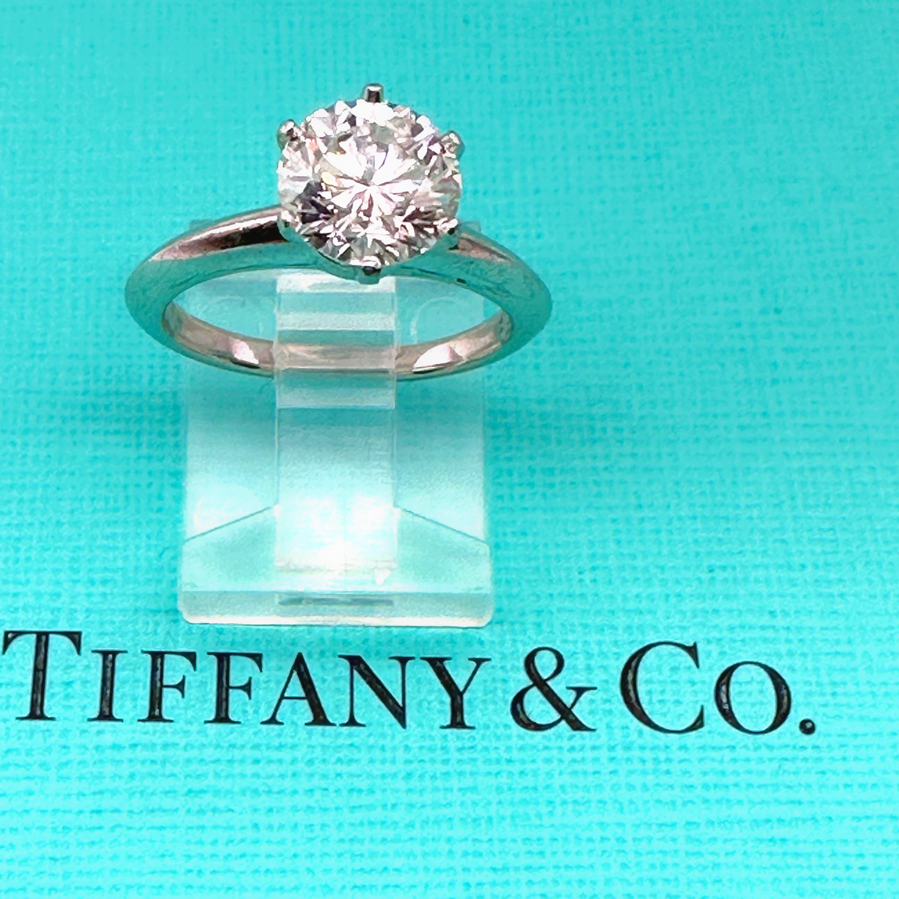 Tiffany & Co. Bague de fiançailles solitaire en platine avec diamant rond de 1,85 carat E VS1 en vente 6