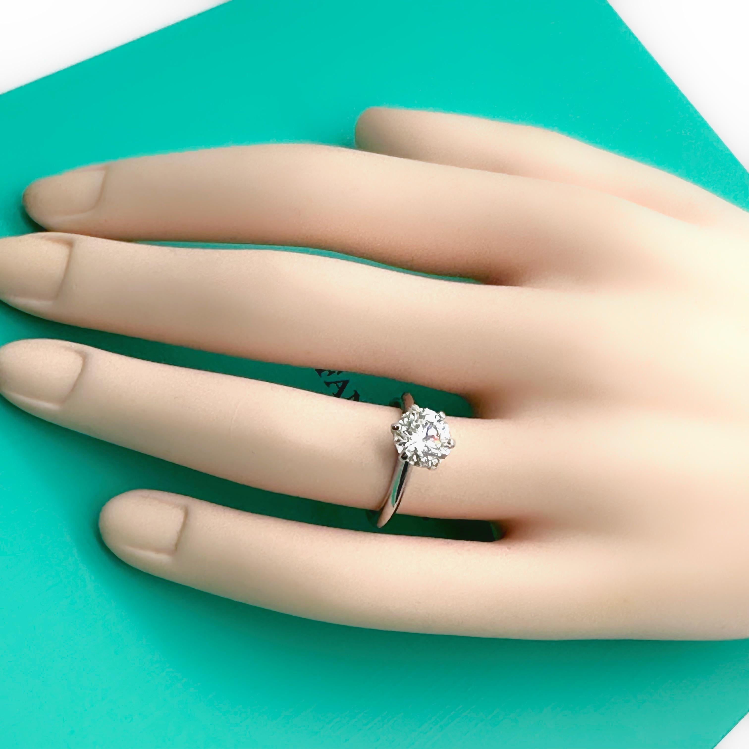 Tiffany & Co. Round Diamond 2.07 cts H VS2 Solitaire Engagement Ring Platinum 9