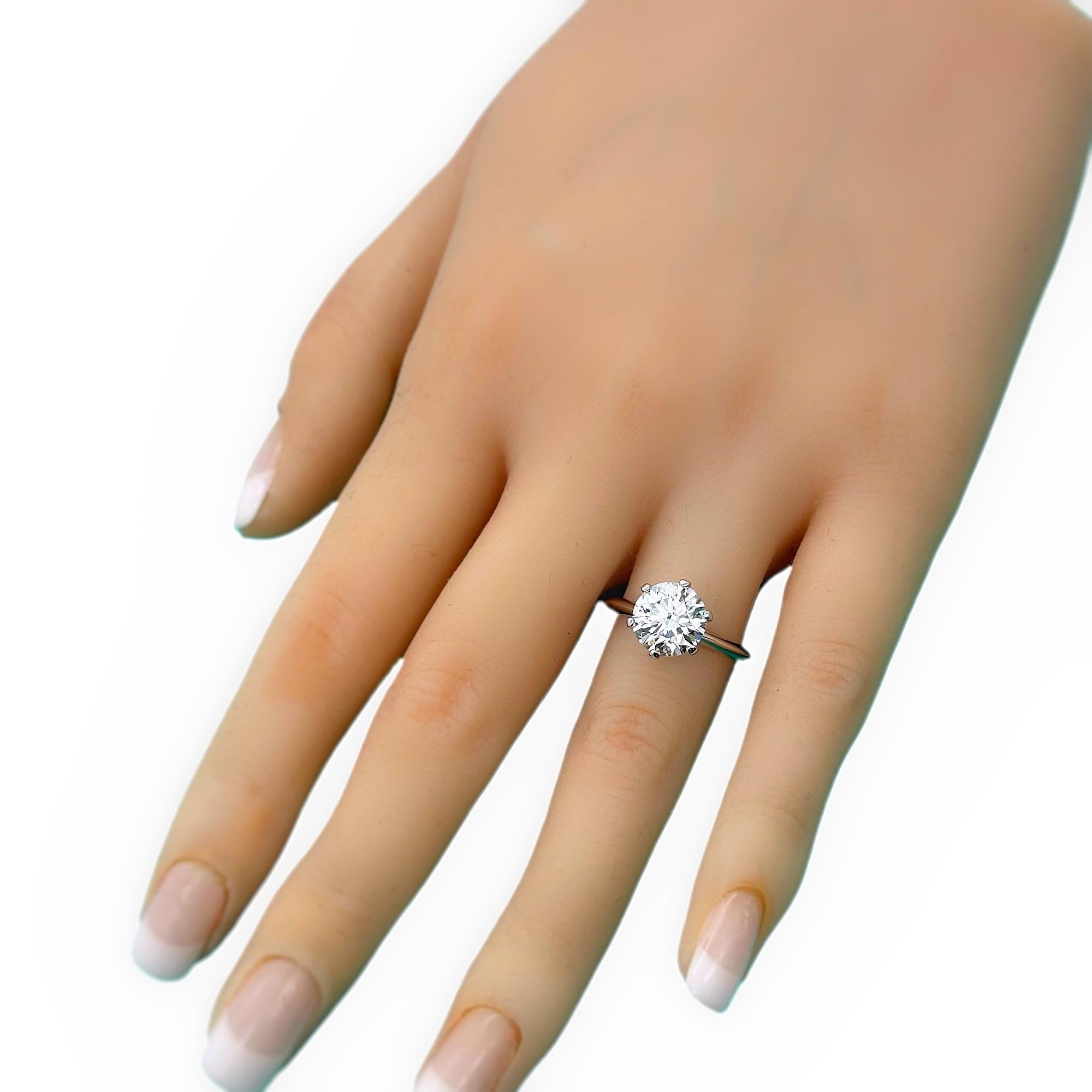 Tiffany & Co Platinum Diamond Engagement Ring Round 3.14 ct I VVS1 Solitaire For Sale 4