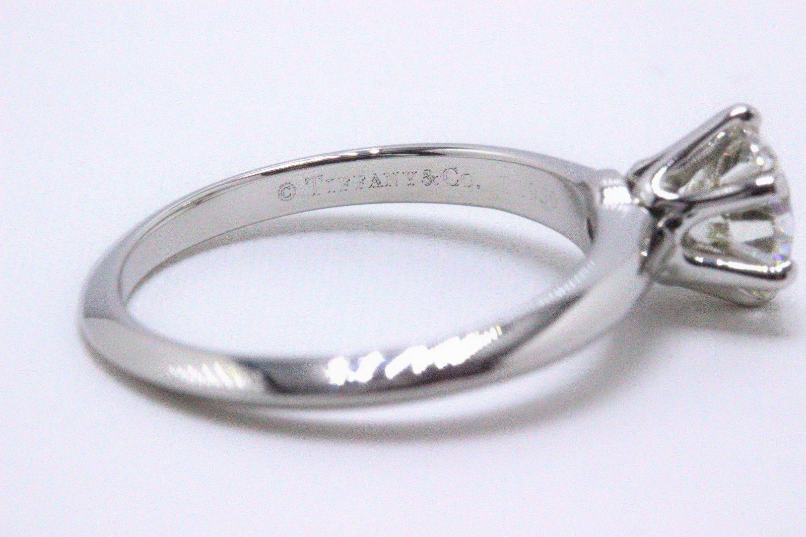 Round Cut Tiffany & Co. Round Diamond Engagement Ring Solitaire 1.07 Carat G VS1 Platinum For Sale