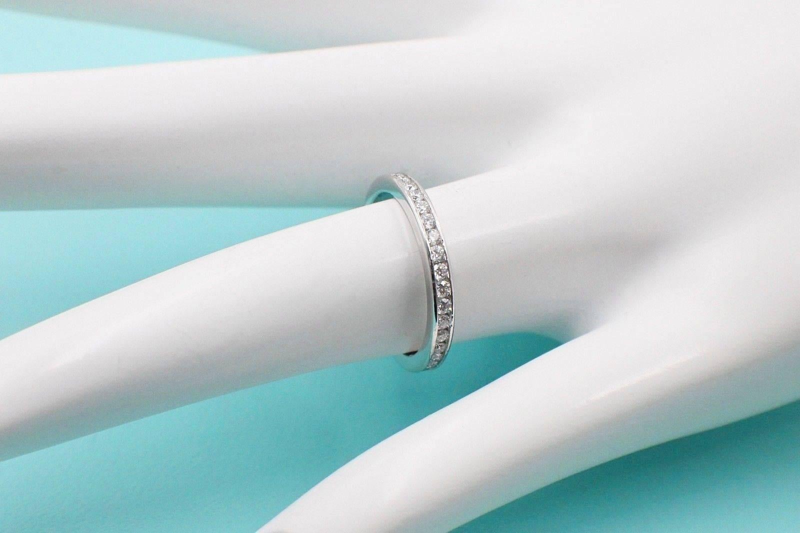 Women's Tiffany & Co. Round Diamond Full Circle Wedding Band Ring Platinum For Sale