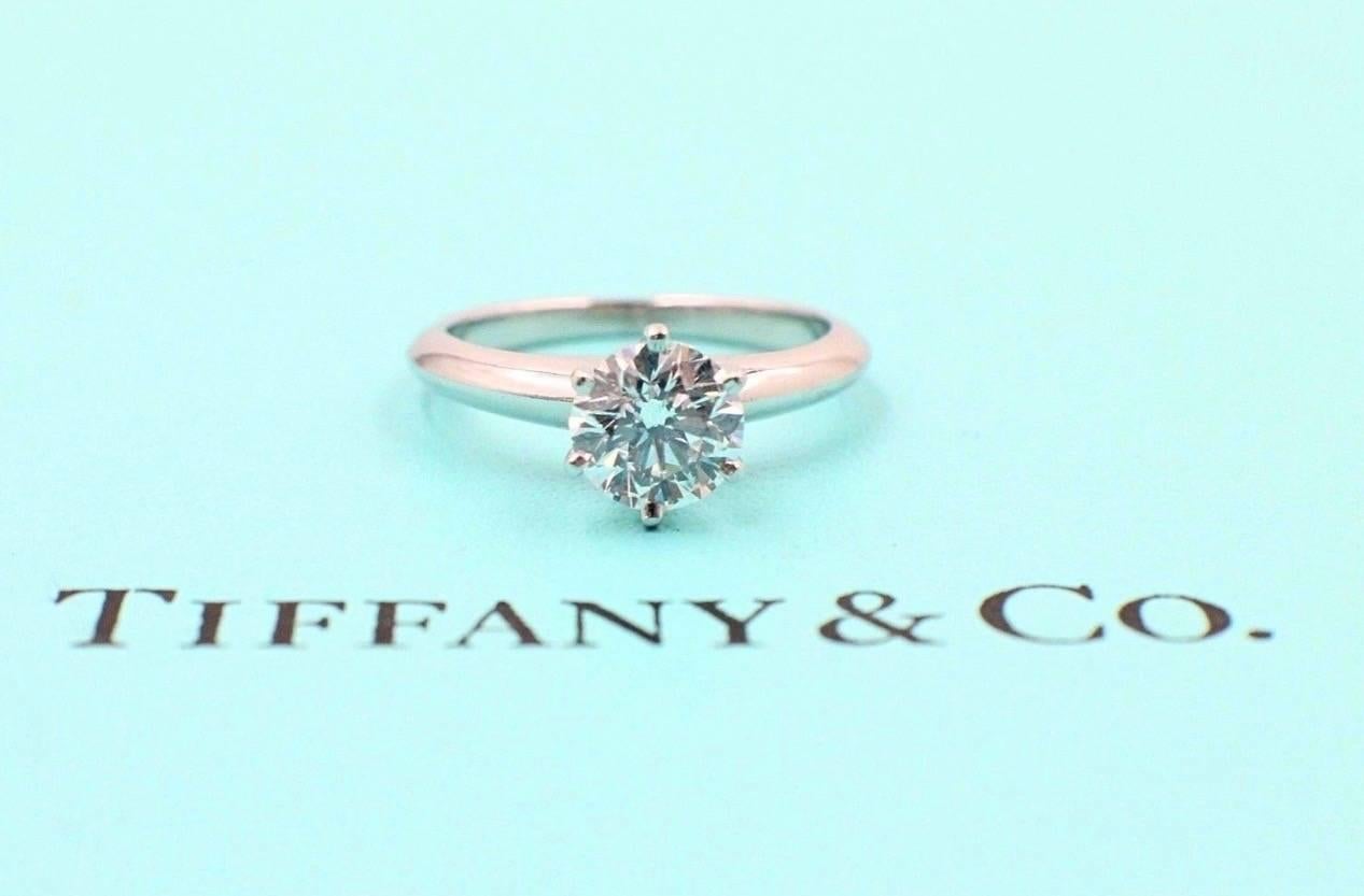 Tiffany & Co. Round Diamond Solitaire Engagement Ring 0.92 Carat E VVS1 7