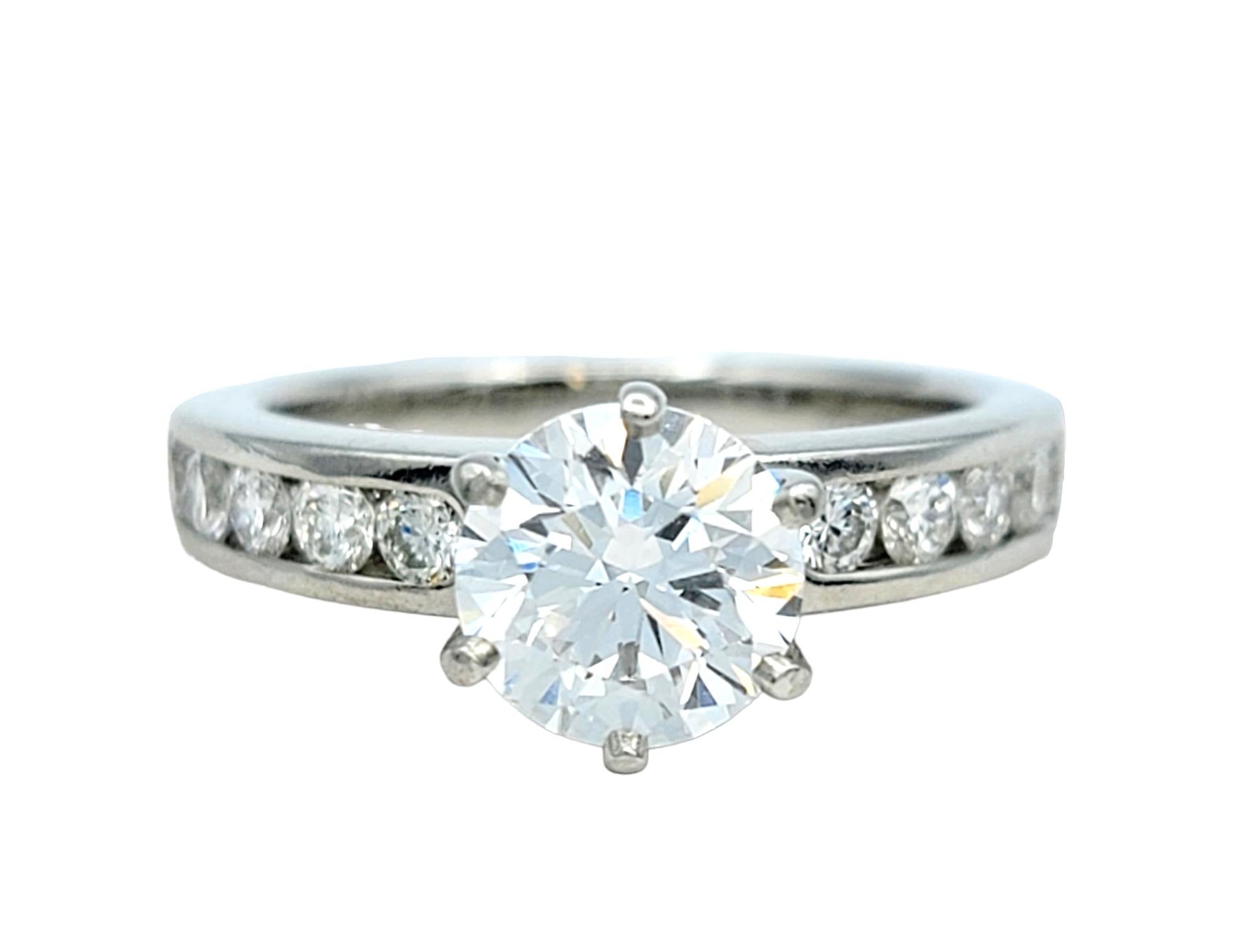 Contemporain Tiffany & Co. Bague de fiançailles solitaire en platine avec diamant rond E/VVS2, avec boîte en vente