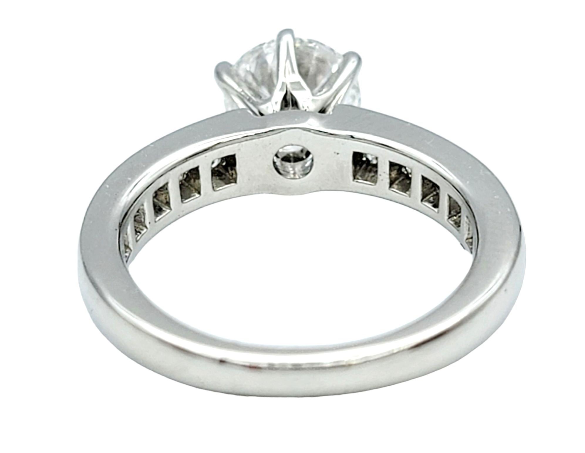 Tiffany & Co. Bague de fiançailles solitaire en platine avec diamant rond E/VVS2, avec boîte Excellent état - En vente à Scottsdale, AZ