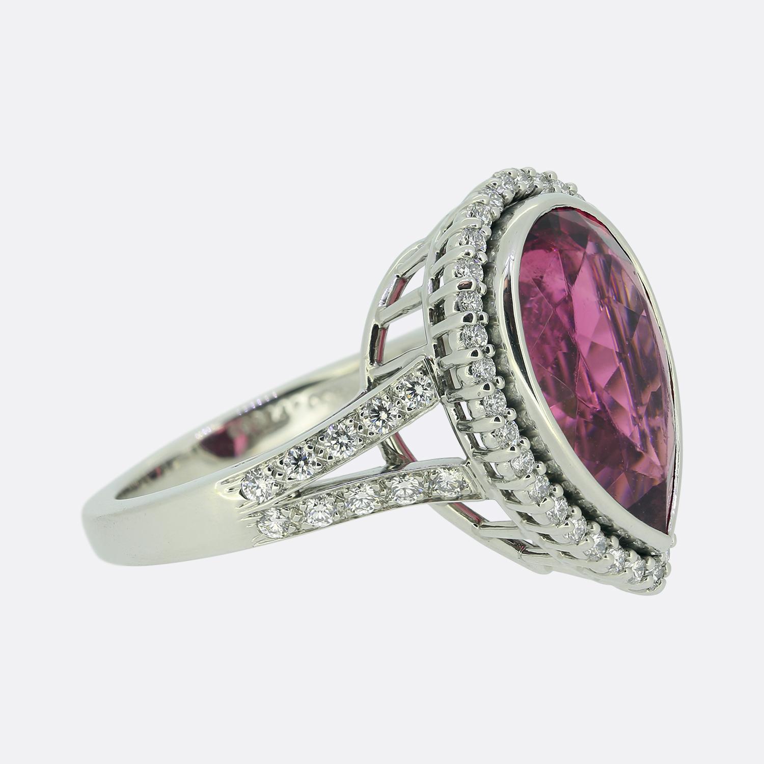 Taglio brillante Tiffany & Co. Anello con rubellite e diamanti in vendita