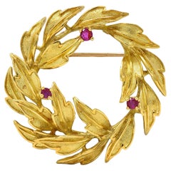 Tiffany & Co. Ruby 18 Karat Yellow Gold Vintage Circle Wreath Brooch