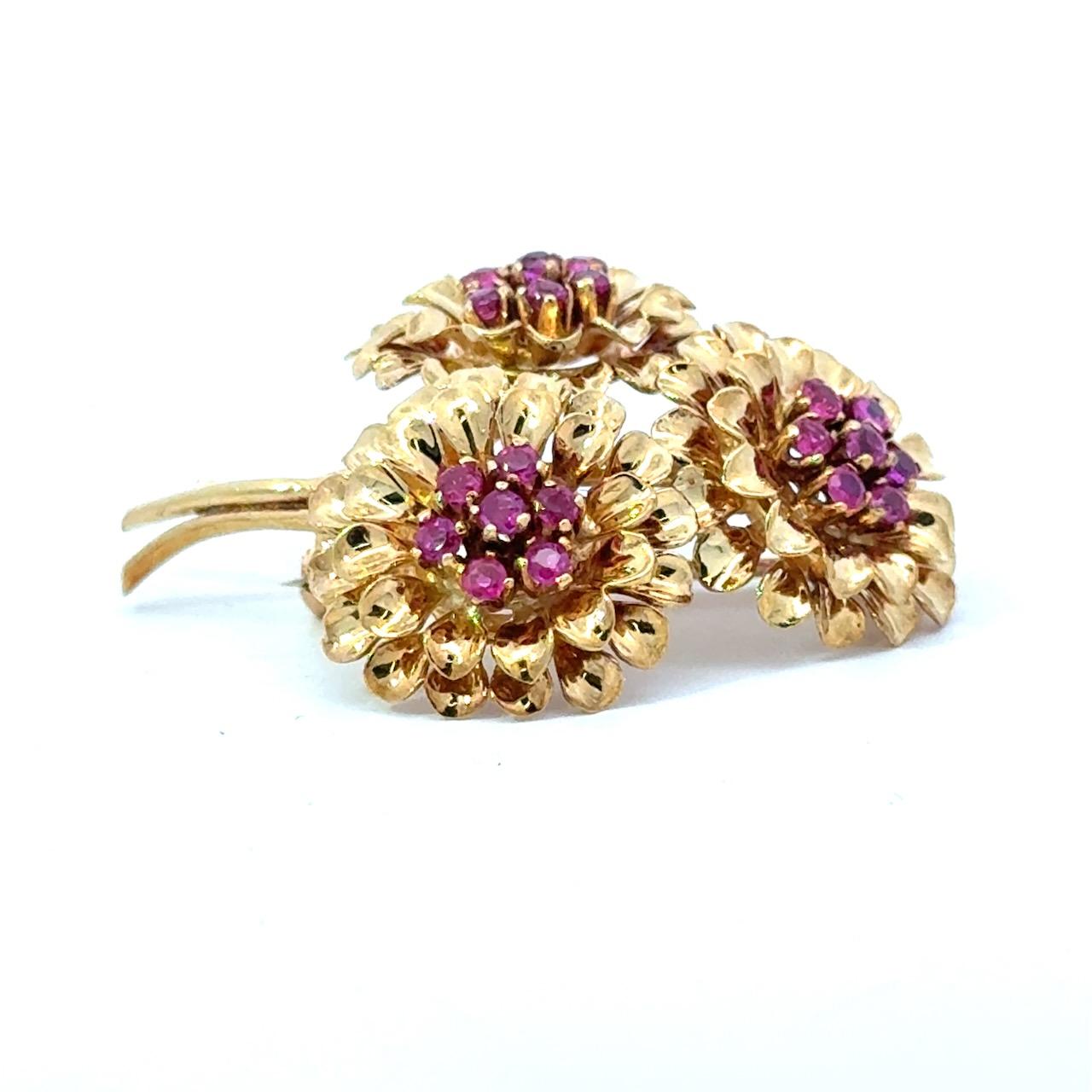 Tiffany & Co. Alfiler vintage de oro de 18 quilates con rubí en venta 1