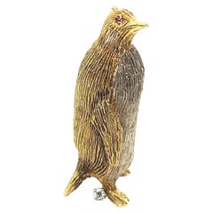 Tiffany & Co. Ruby and Diamond Penguin Brooch Yellow Gold, Circa 1960
