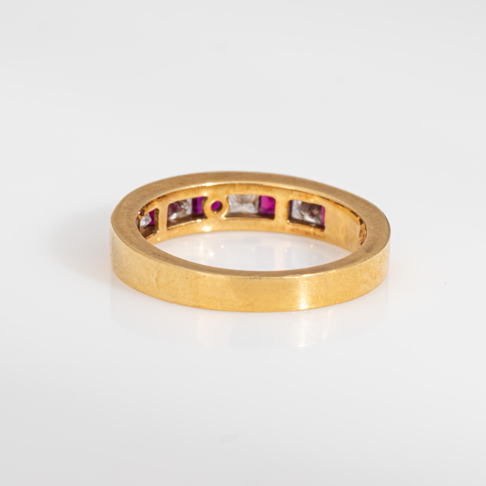 Tiffany & Co Ruby Diamond Ring 4mm Band Vintage 18k Yellow Gold Signed Jewelry In Good Condition For Sale In Torrance, CA