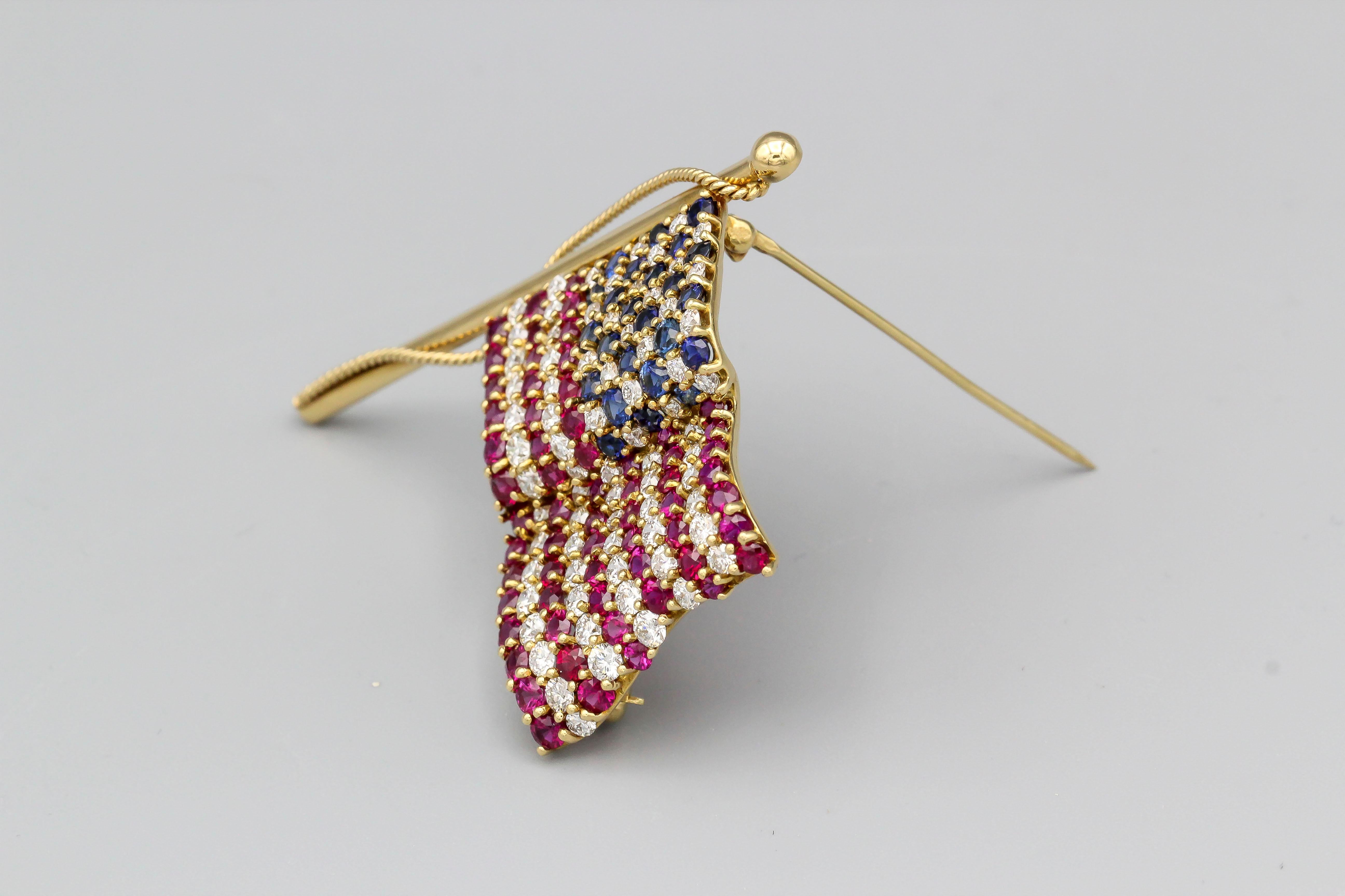 Tiffany & Co. Ruby Sapphire Diamond 18k Gold American Flag Brooch In Excellent Condition In New York, NY