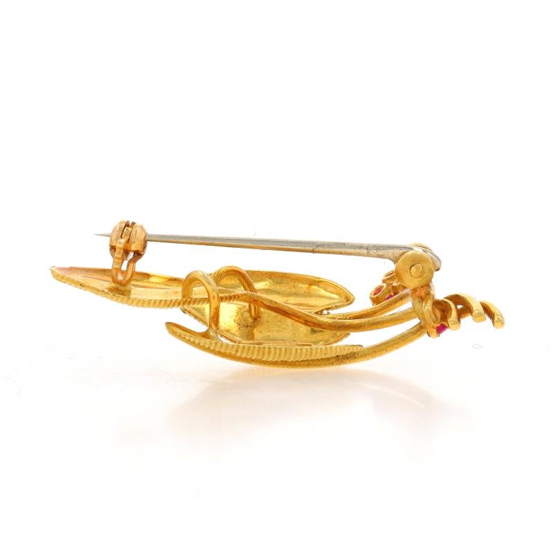 Round Cut Tiffany & Co. Ruby Vintage Leaf Trio Brooch - Yellow Gold 18k Round .20ctw Pin For Sale