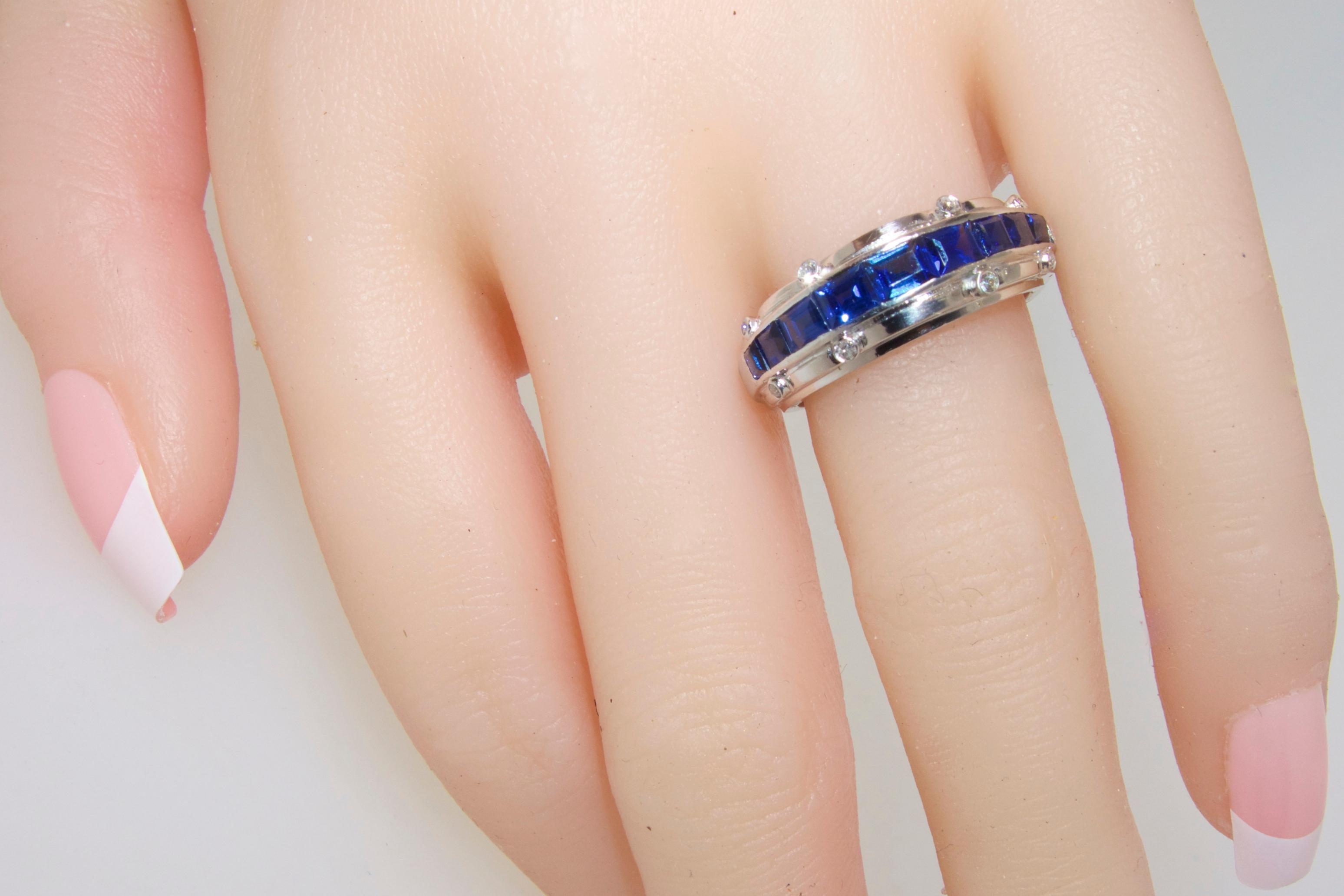 Tiffany & Co. Sapphire and Diamond Band Ring für Damen oder Herren