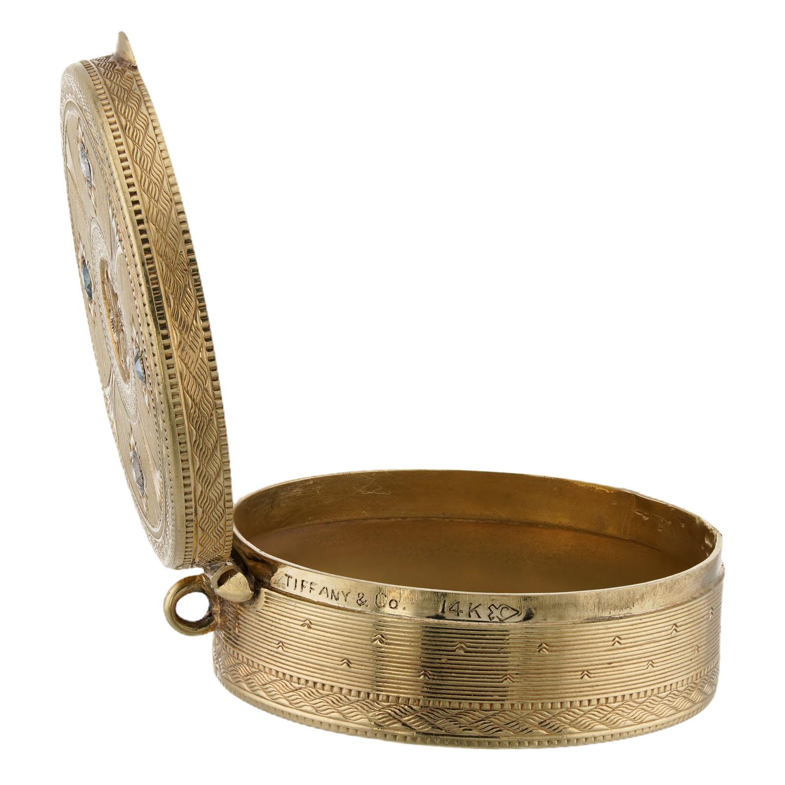 Women's or Men's TIFFANY & CO Sapphire Diamond 14k Yellow Gold Filigree 1940s Pill Box For Sale