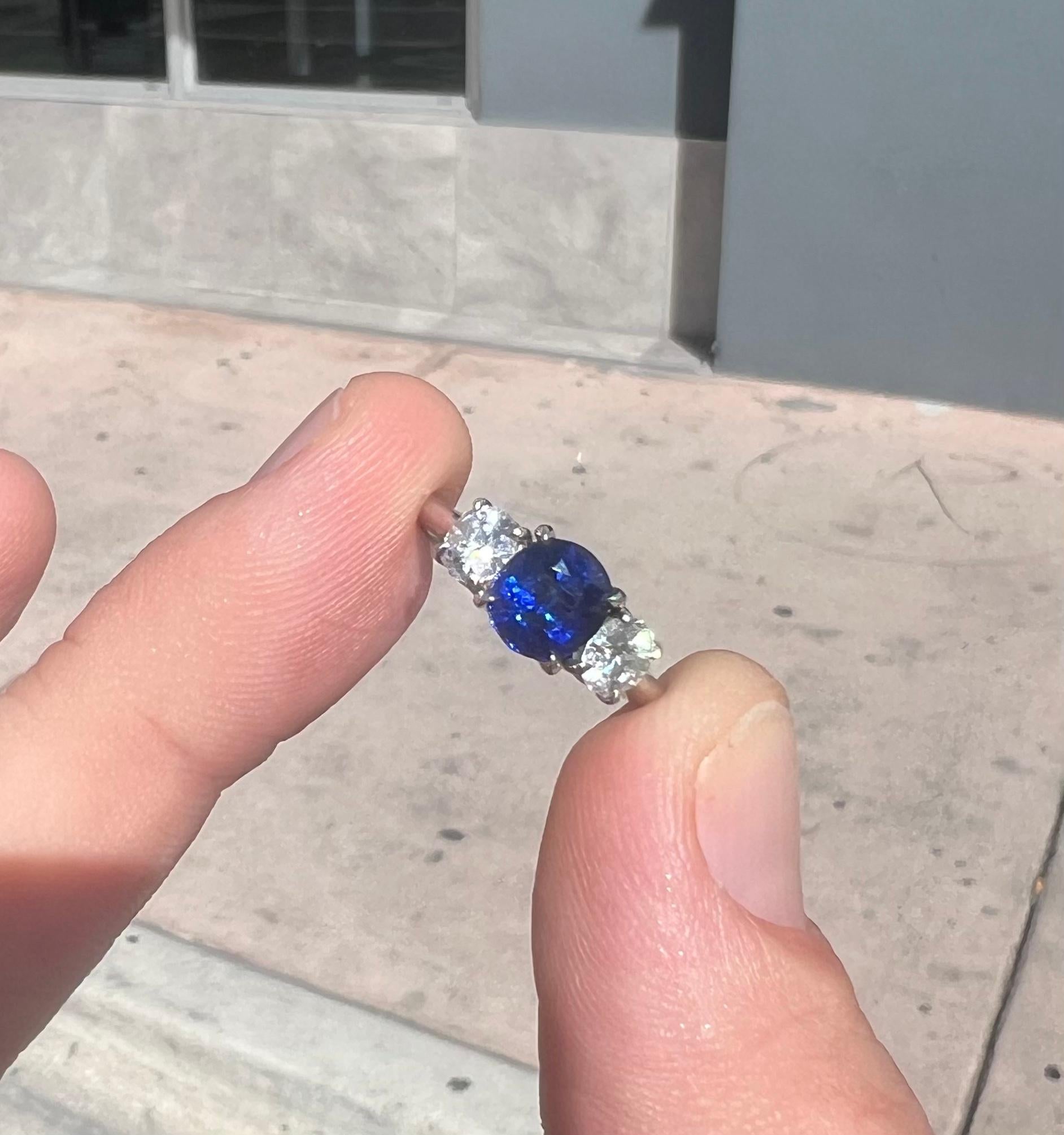 Tiffany & Co. Sapphire & Diamond Three-Stone Platinum Ring In Excellent Condition In MIAMI, FL
