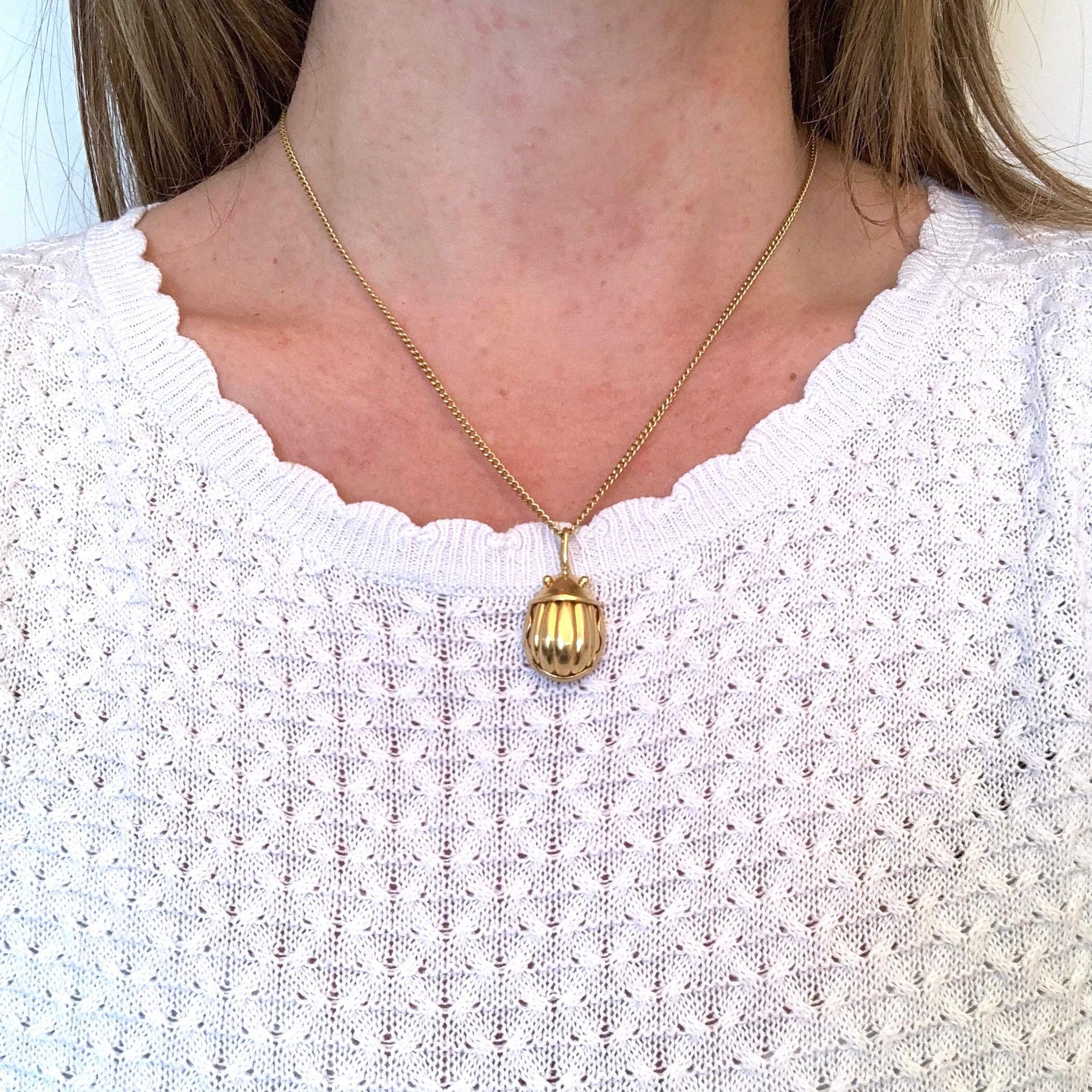 Tiffany & Co. Scarab Charm Pendant, 18 Karat Yellow Gold, 1993 1