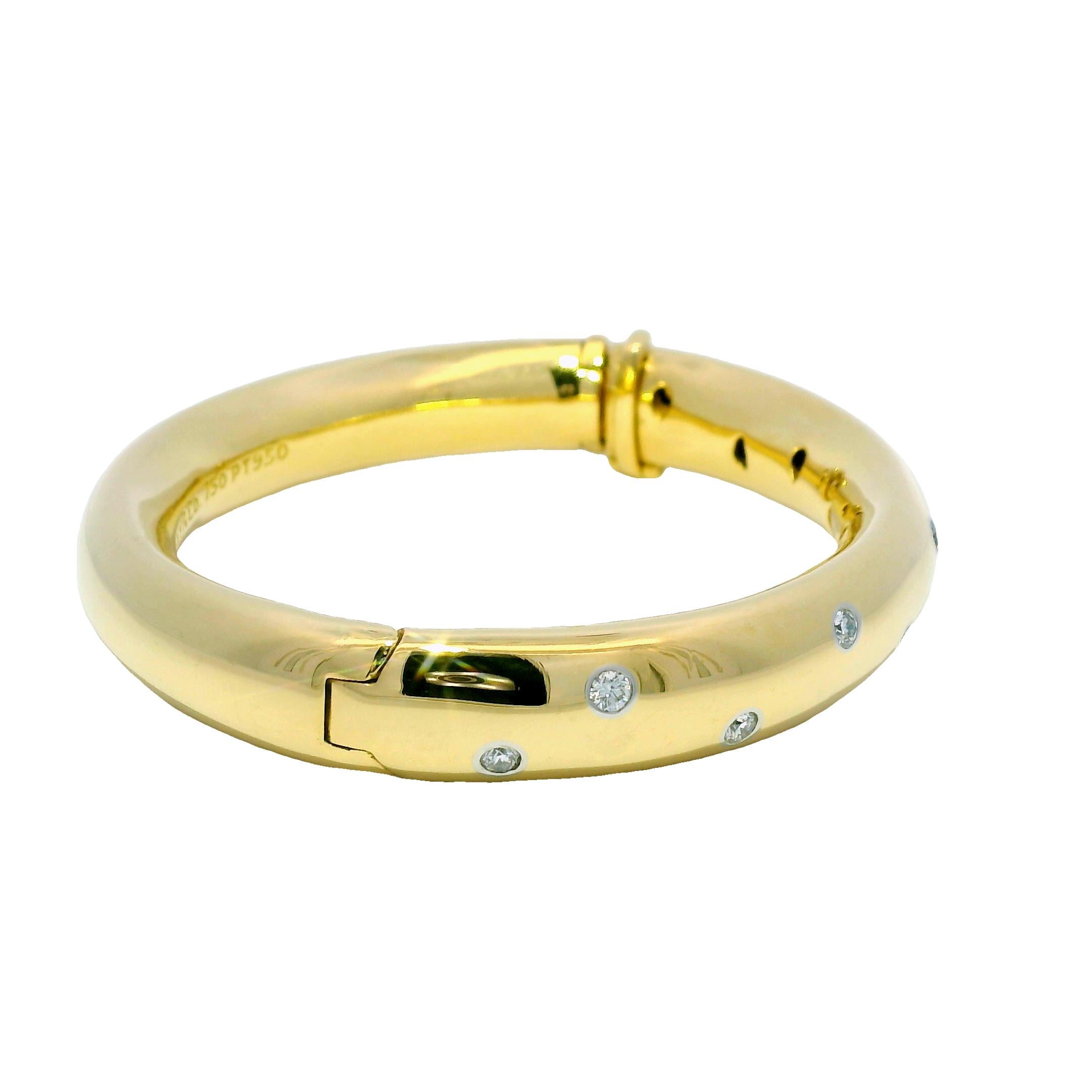 Tiffany & Co. Bracciale con diamanti sparsi con cerniera solida 18 carati In magazzino In condizioni ottime in vendita a Boca Raton, FL