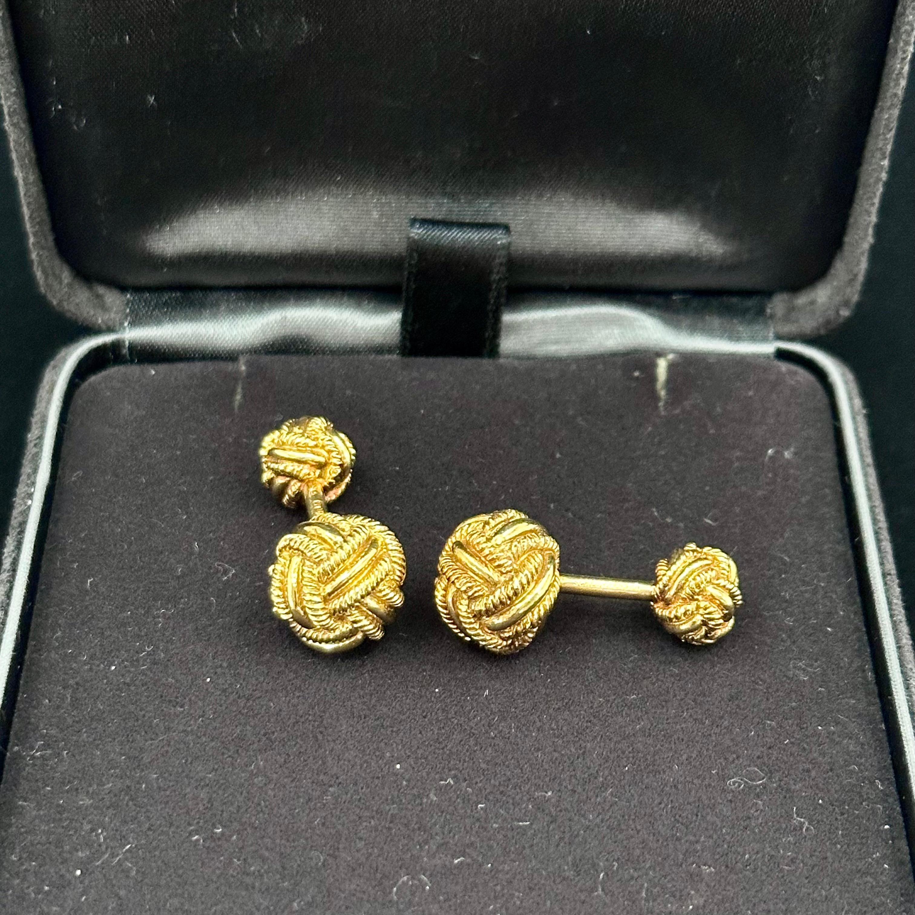 Tiffany & Co Schlumberge 18k Yellow Gold Woven Knot Cufflinks  In Good Condition For Sale In Beverly Hills, CA