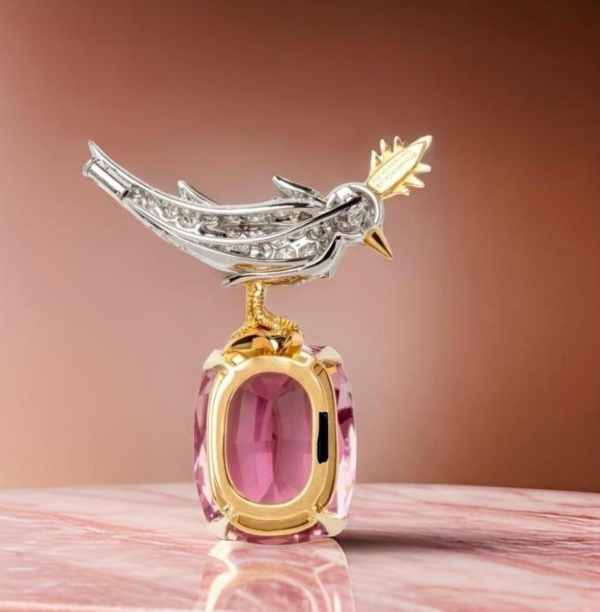 Taille ovale Broche Tiffany & Co Schlumberge Bird on a Rock avec Kunzite en vente