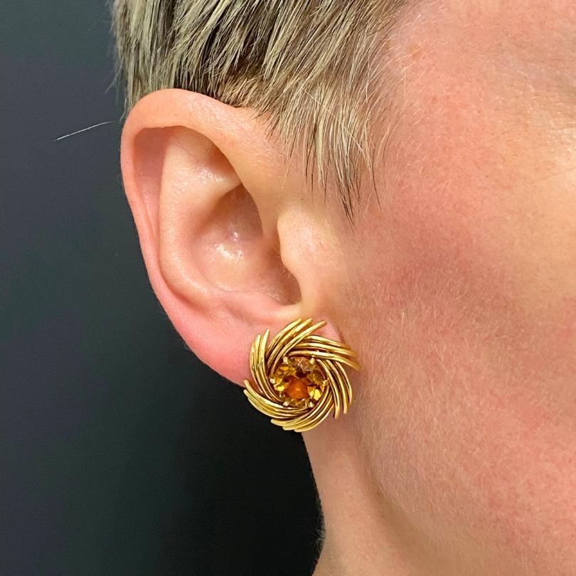 Designer: Jean Schlumberger for Tiffany & Co.
Materials: 18k Yellow Gold
Weight: 20.8 Grams
Gemstone: Citrine
Measurement: Diameter - 3/4