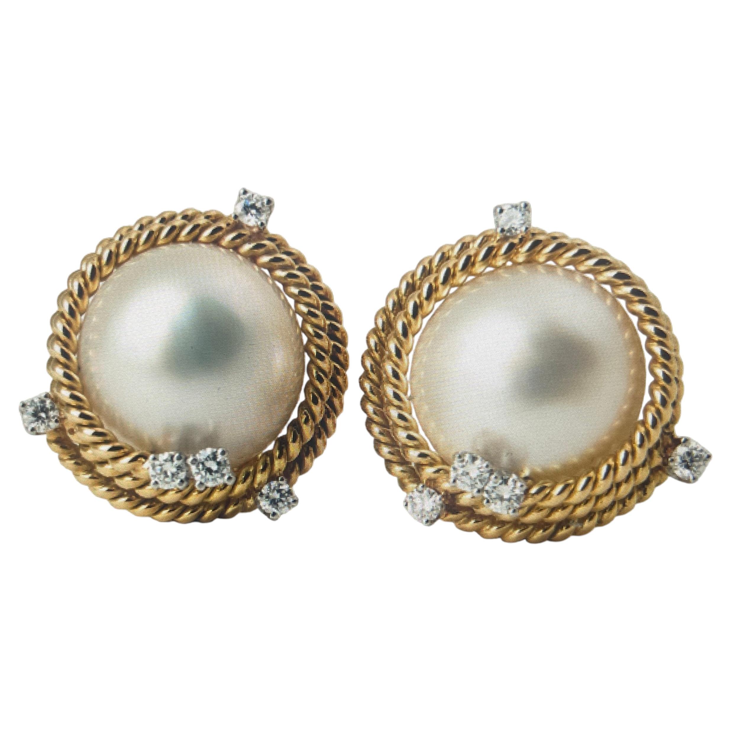 Tiffany & Co. Boucles d'oreilles Schlumberger en or 18 carats, avec perles Mabe et diamants, vintage, signées