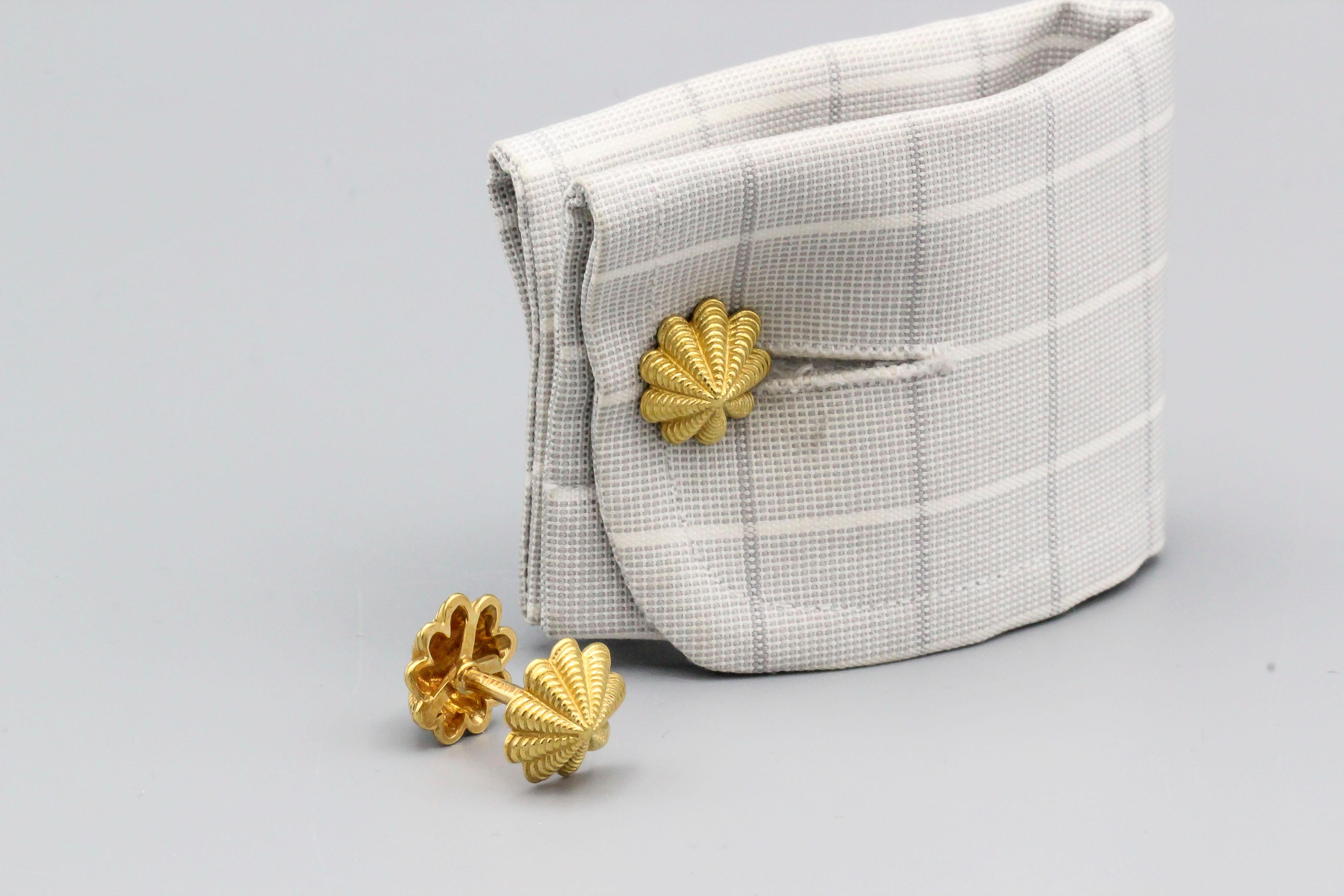 Tiffany & Co. Schlumberger 18k Gold Seashell Cufflinks 2