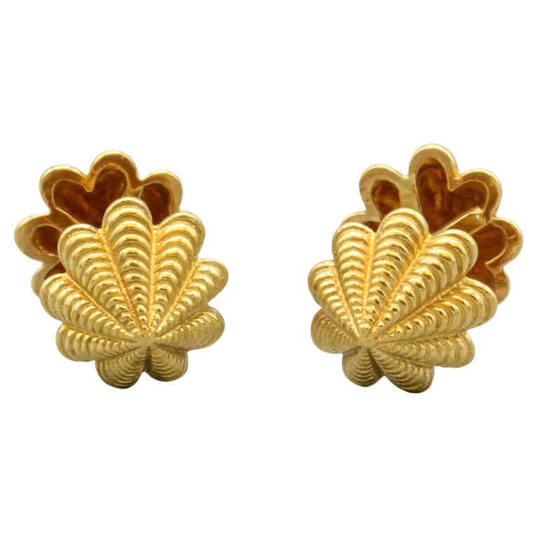 Tiffany & Co. Schlumberger 18k Gold Seashell Cufflinks For Sale