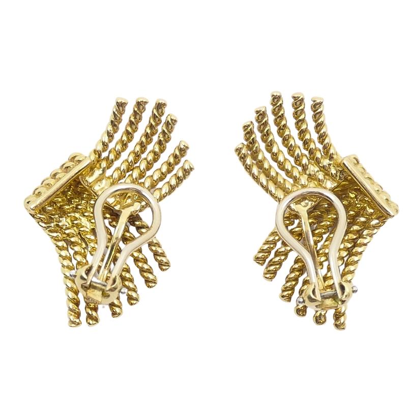 Tiffany & Co. Schlumberger 18k  V-Seil-Ohrringe aus Gold im Angebot 3