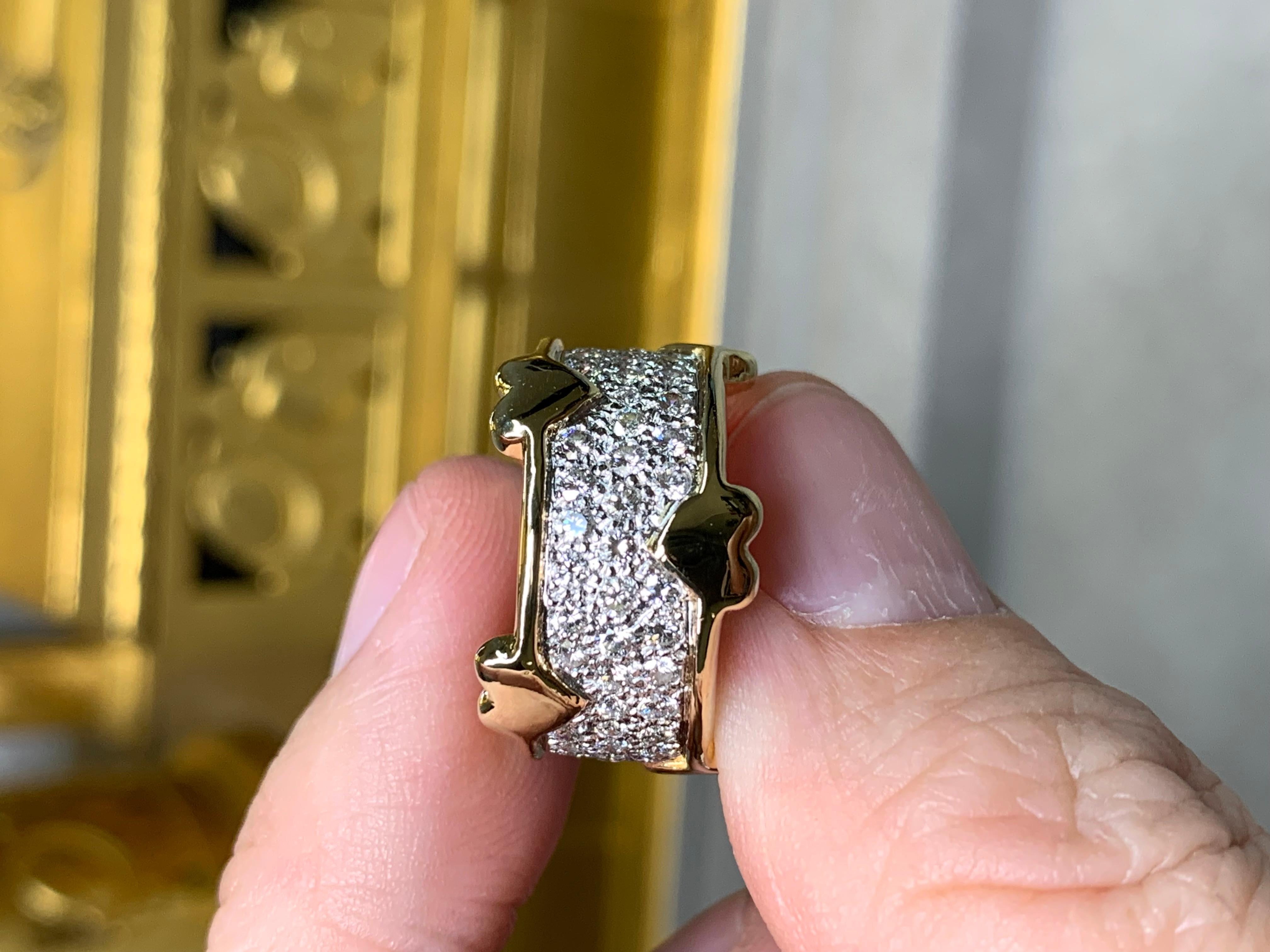 Tiffany & Co. Anello a fascia con cuore in platino 18 carati con pavé di diamanti Sz 6.75 in vendita 5