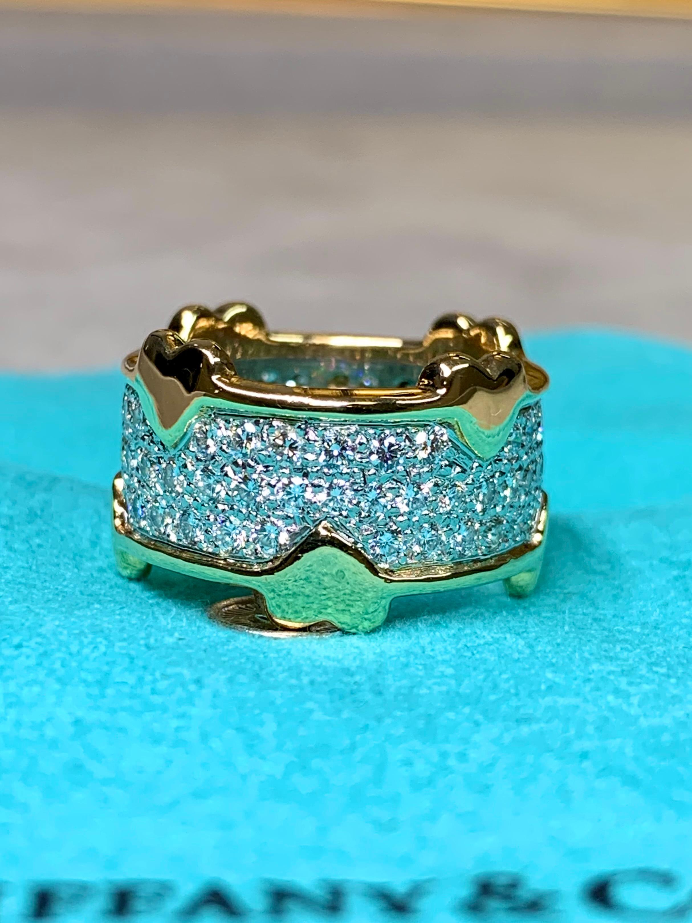 da uomo o donna Tiffany & Co. Anello a fascia con cuore in platino 18 carati con pavé di diamanti Sz 6.75 in vendita