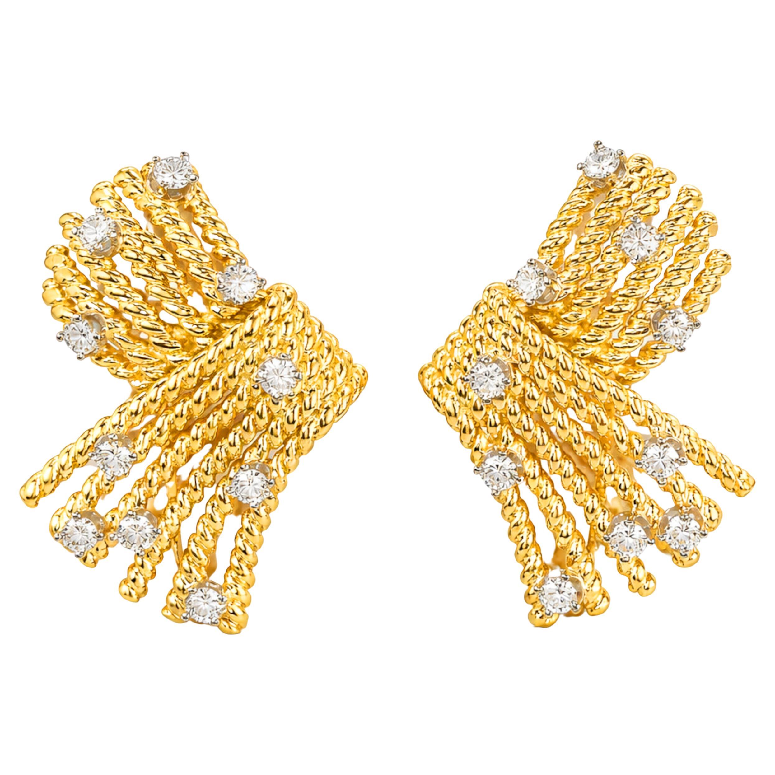 Tiffany 
Co. Schlumberger Boucles d
oreilles corde en V en or jaune 18K et platine avec diamants